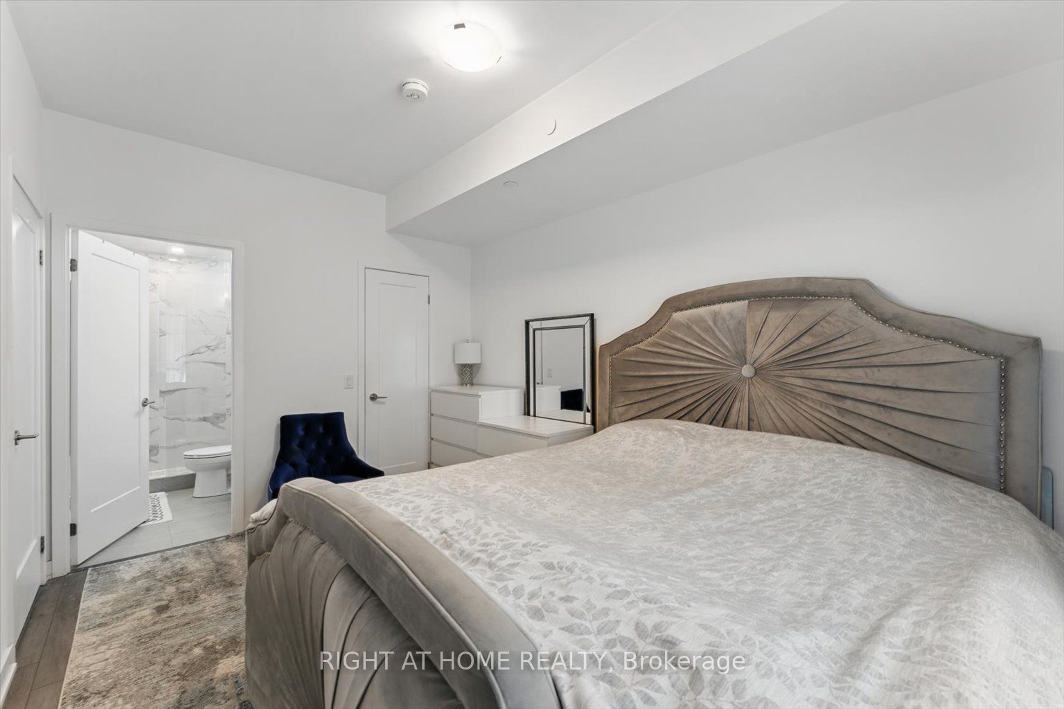 #1410 - 95 Oneida Crescent Property Photo 16