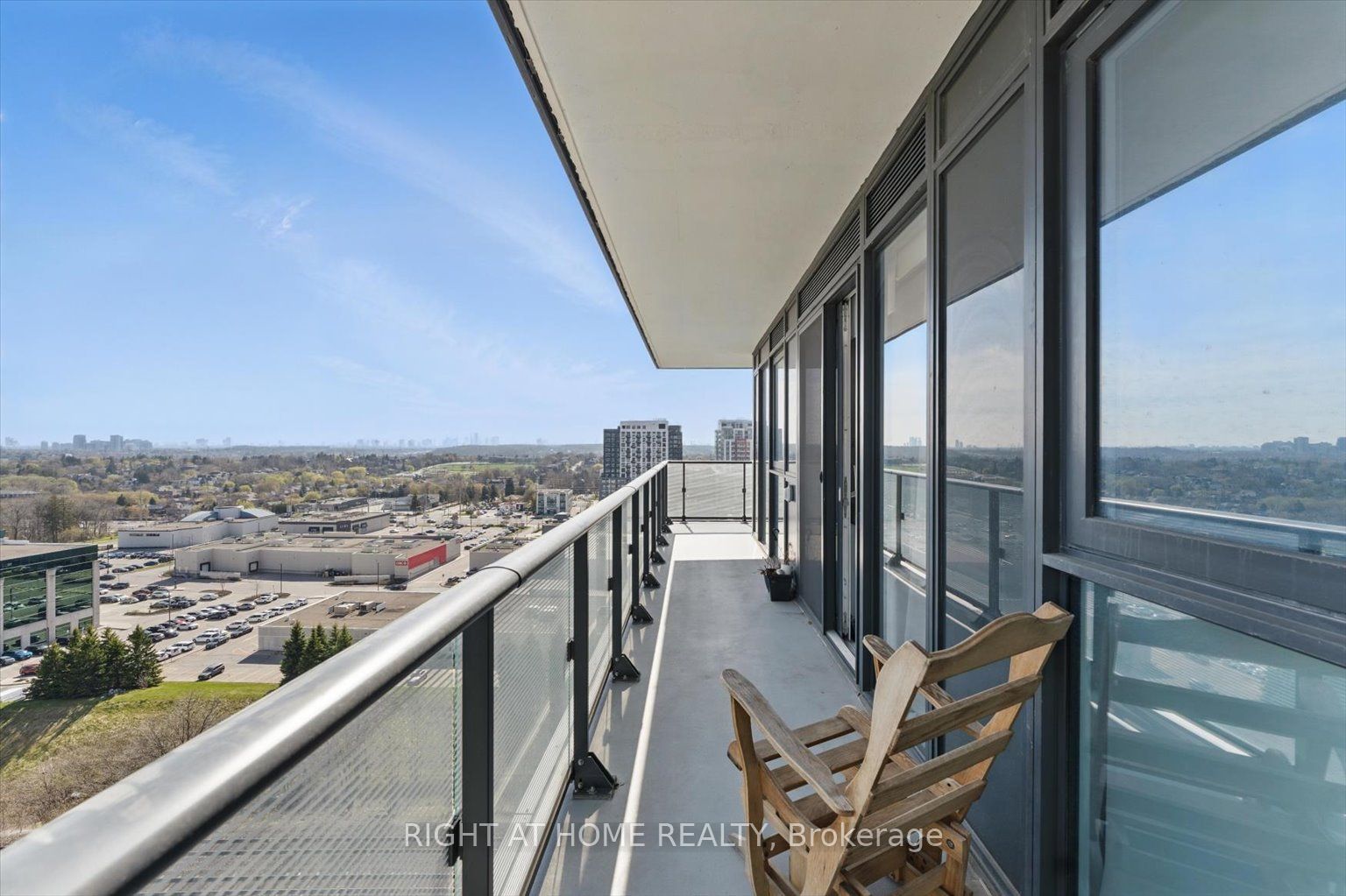 #1410 - 95 Oneida Crescent Property Photo 21