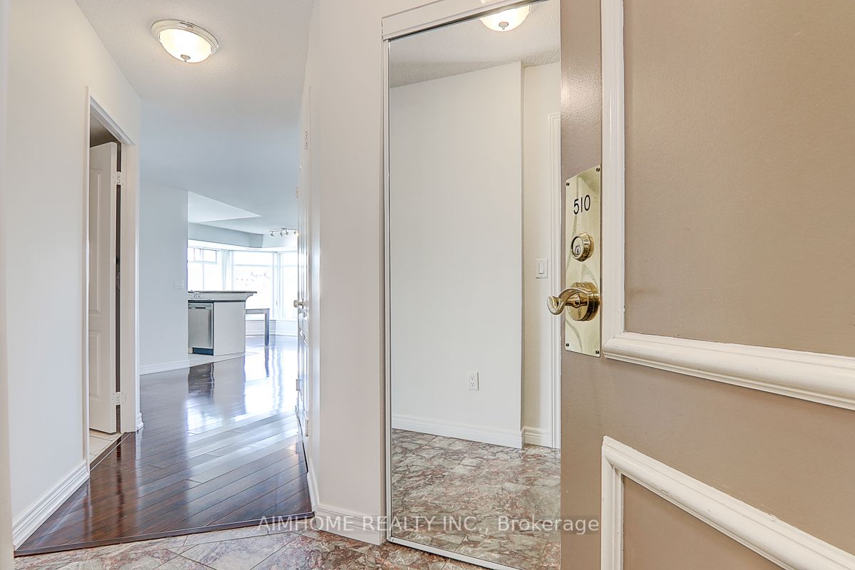 135 Pond Drive 510 Property Photo 4