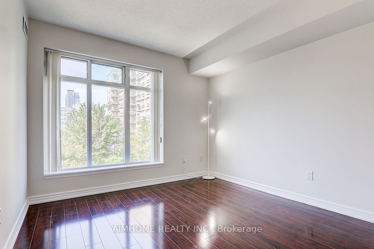 135 Pond Drive 510 Property Photo 15