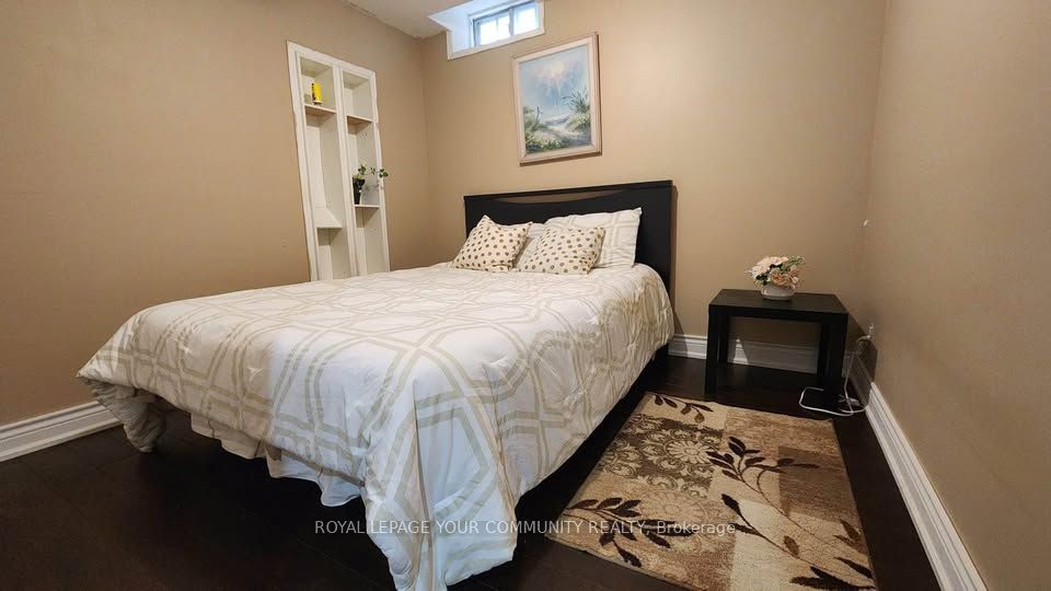 167 W Berwick Crescent W Property Photo 7