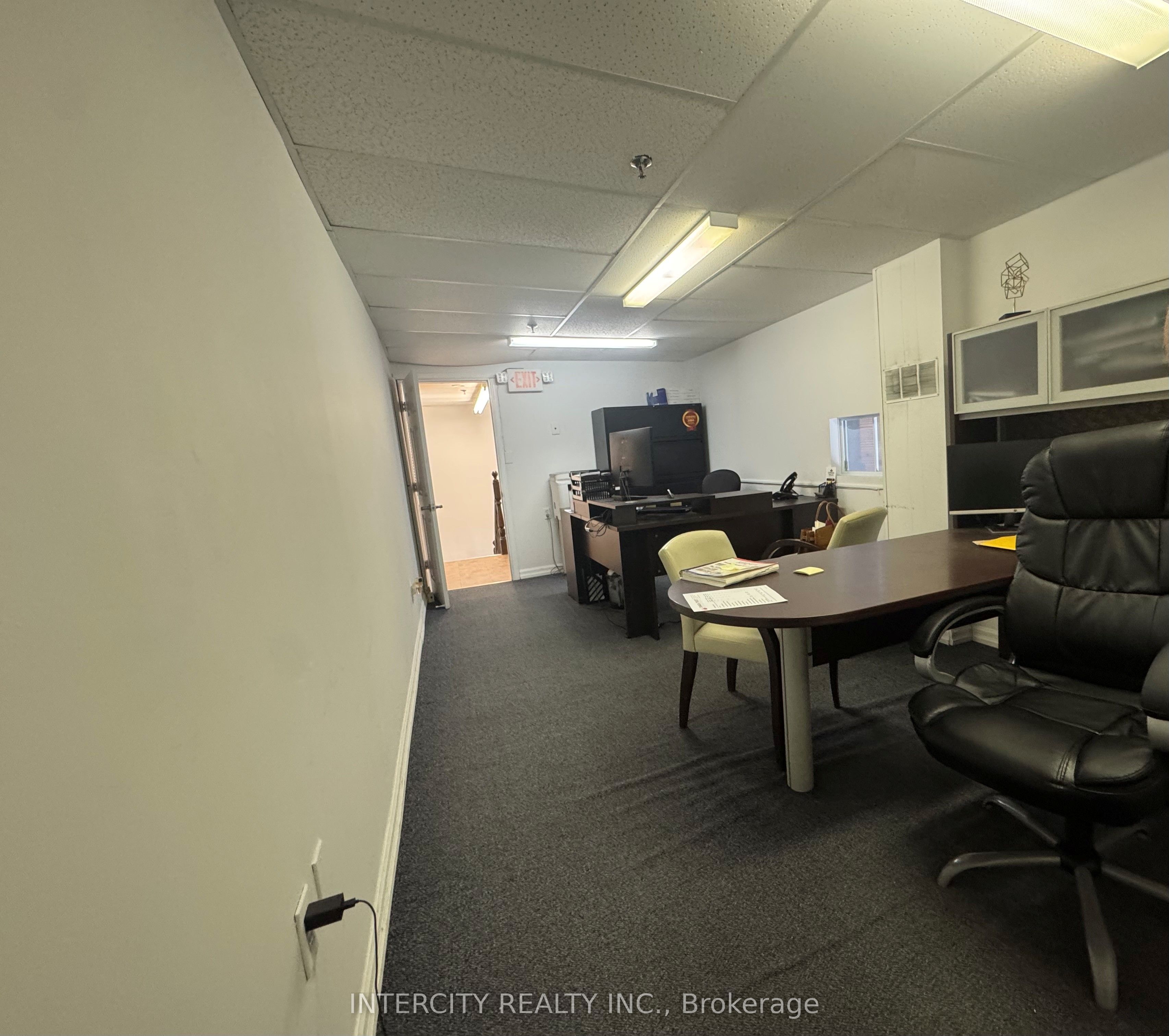 2100 Steeles Ave W Property Photo 9
