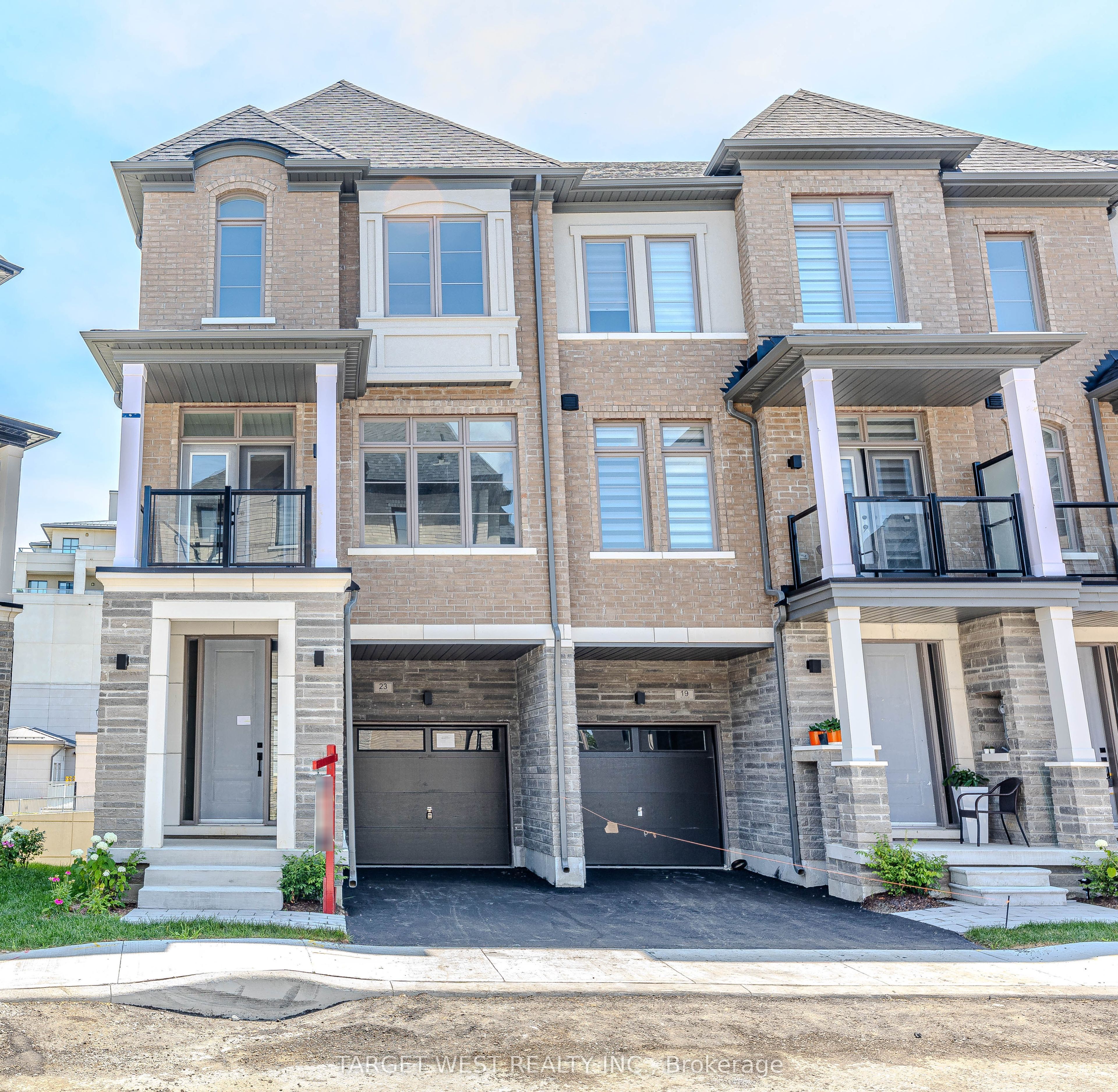 23 Archambault Way Property Photo 1