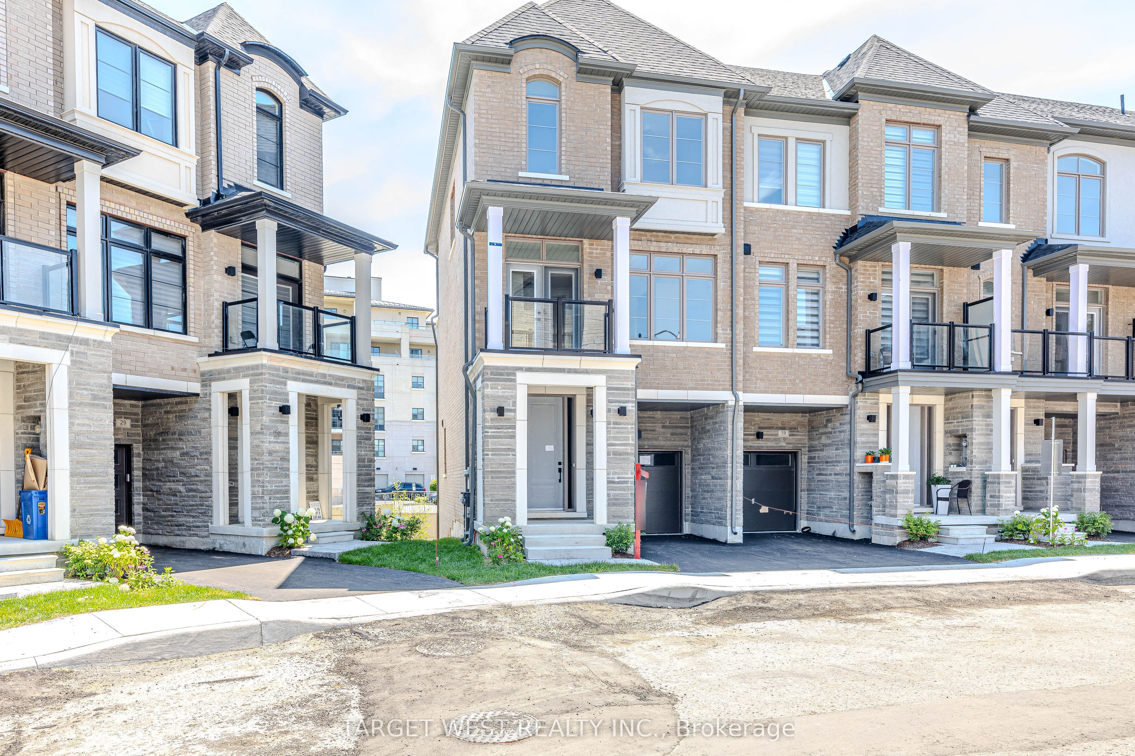 23 Archambault Way Property Photo 4