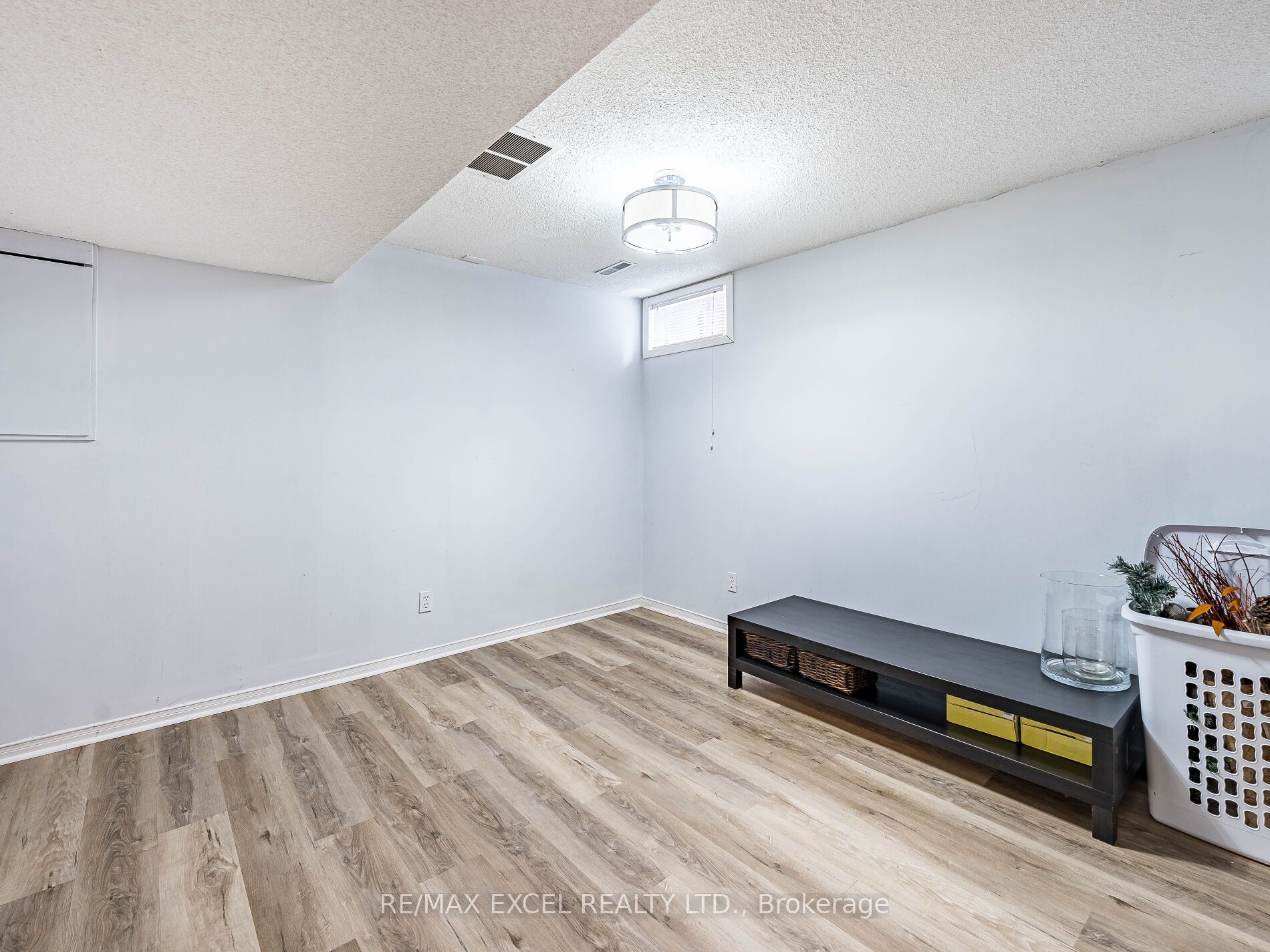 97 William Curtis Circle Property Photo 32