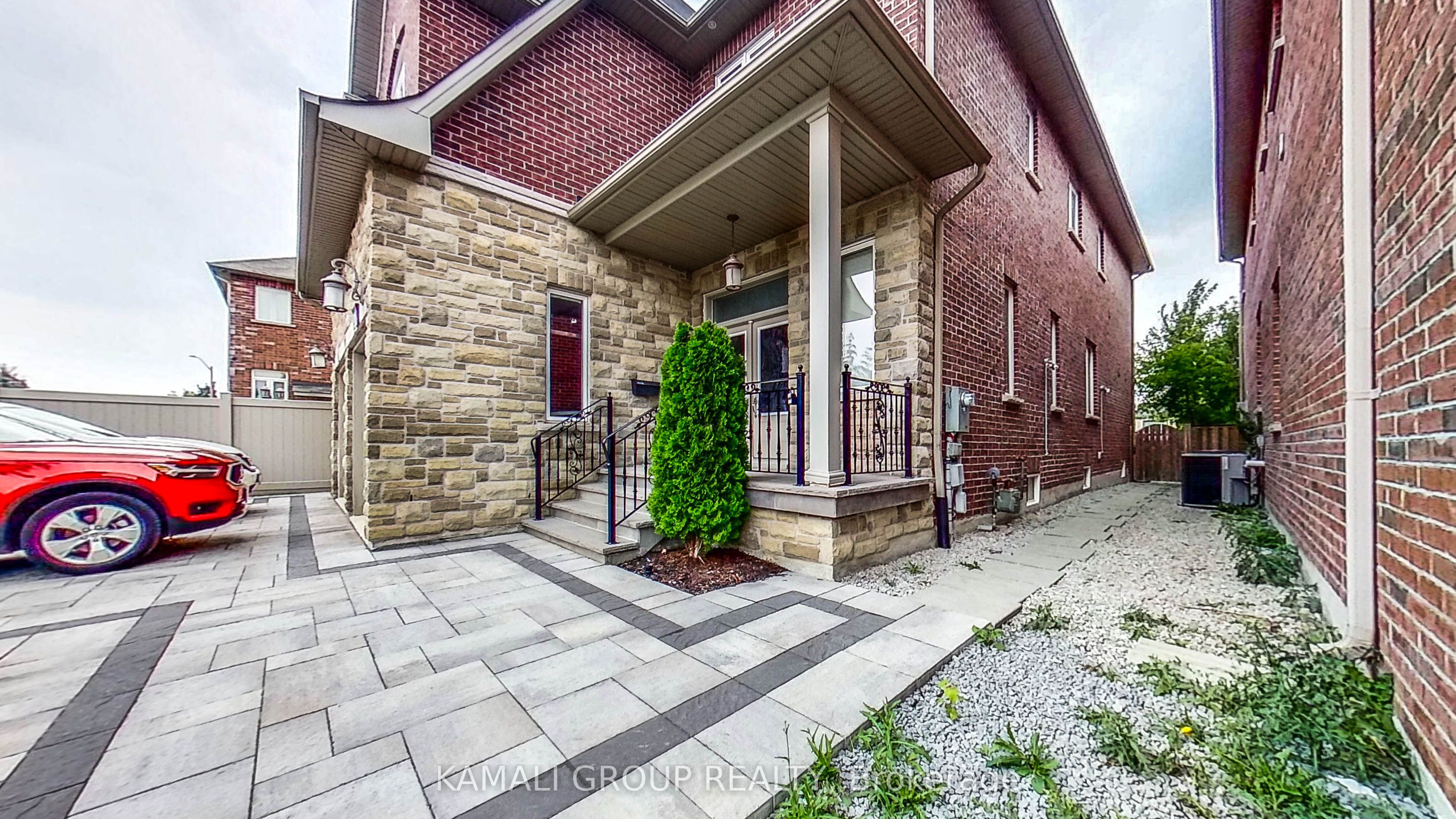 #bsmt #2 - 156 Townsgate Drive Property Photo 13