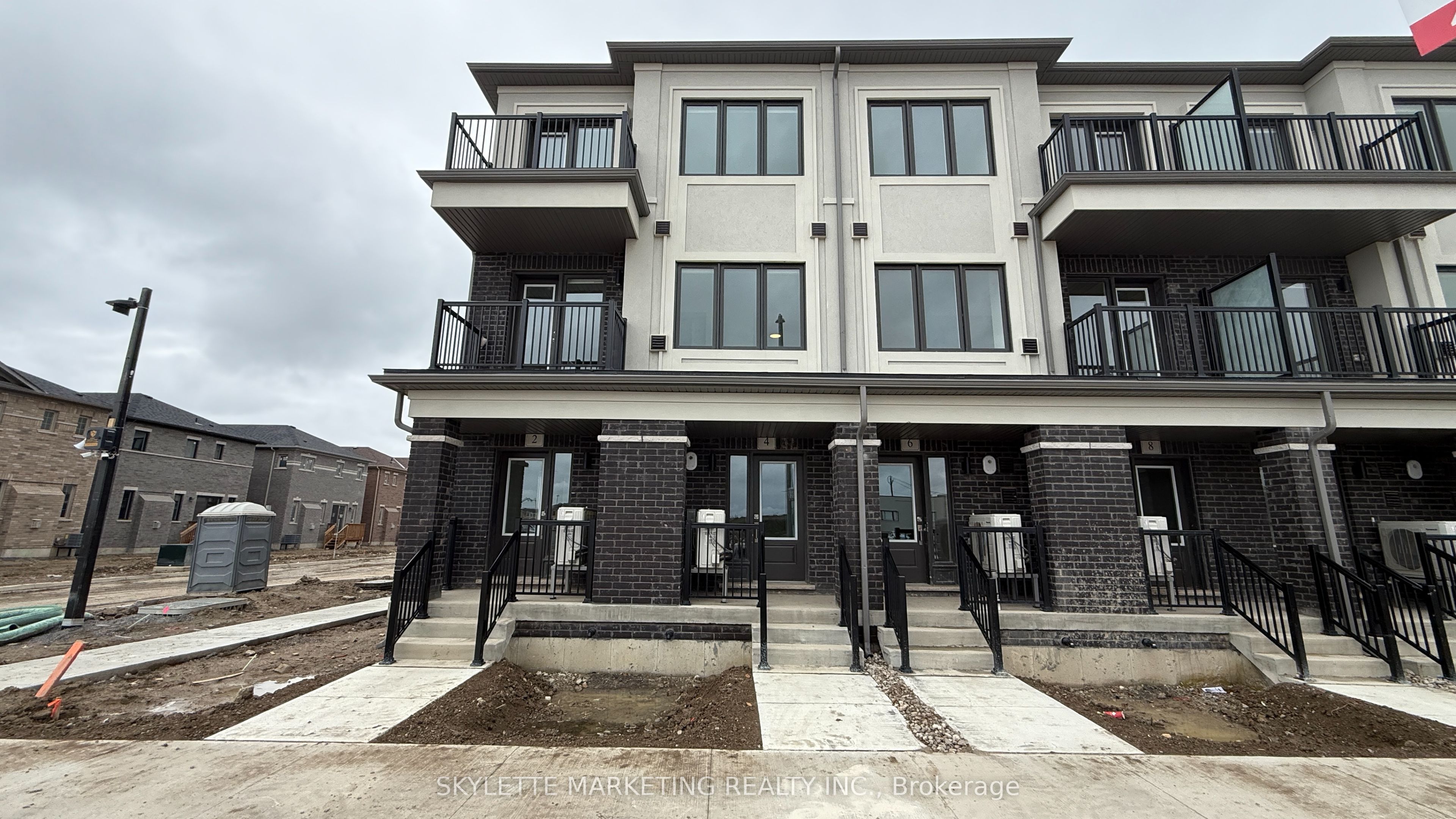 4 Matawin Lane Property Photo 1