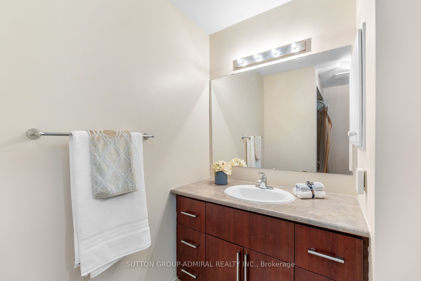 288 Chelwood Drive Property Photo 29