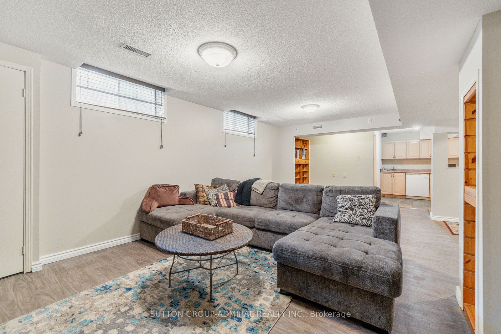 288 Chelwood Drive Property Photo 35