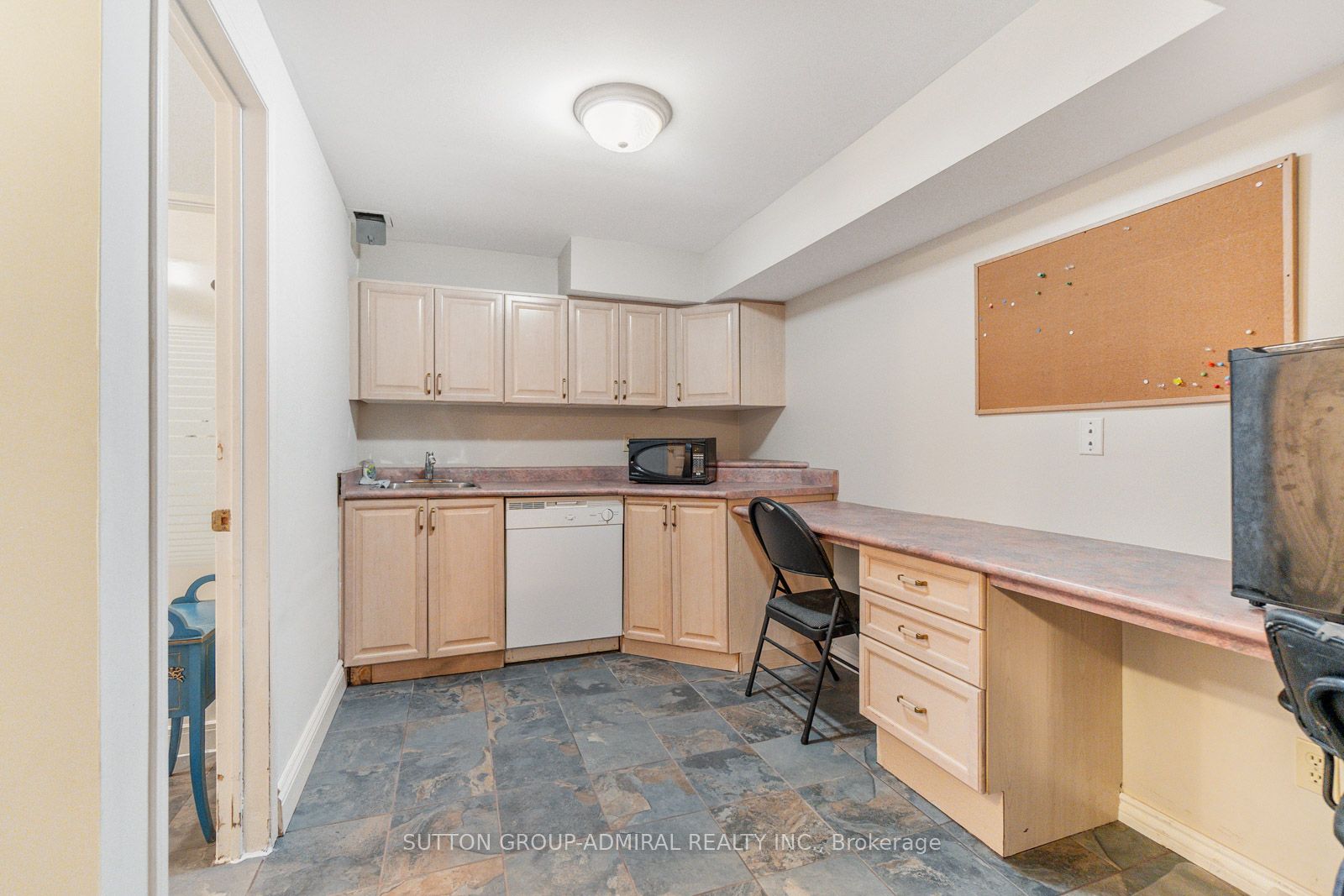 288 Chelwood Drive Property Photo 37