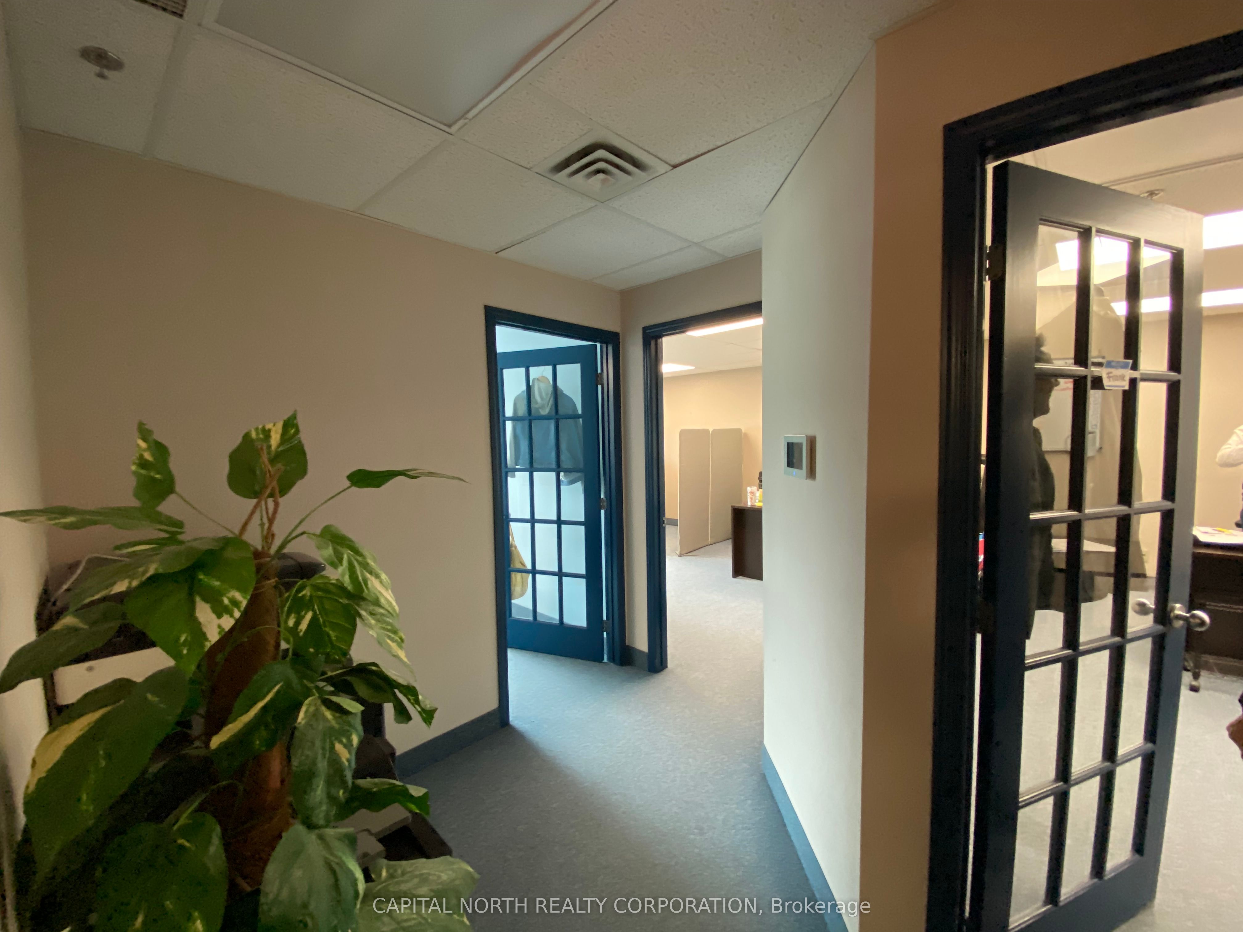 17705 Leslie St Property Photo 12