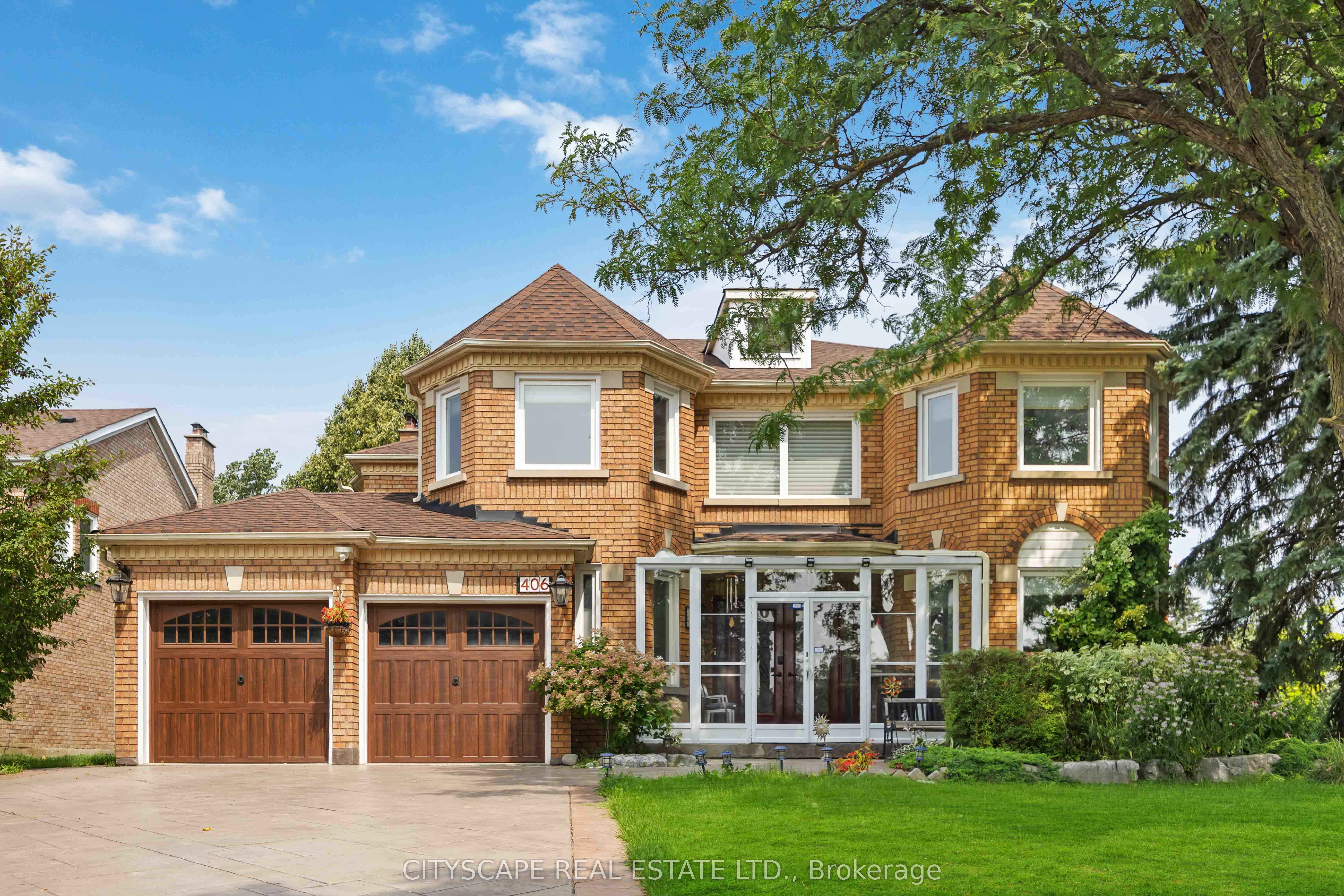 406 Weldrick Road E Property Photo 1