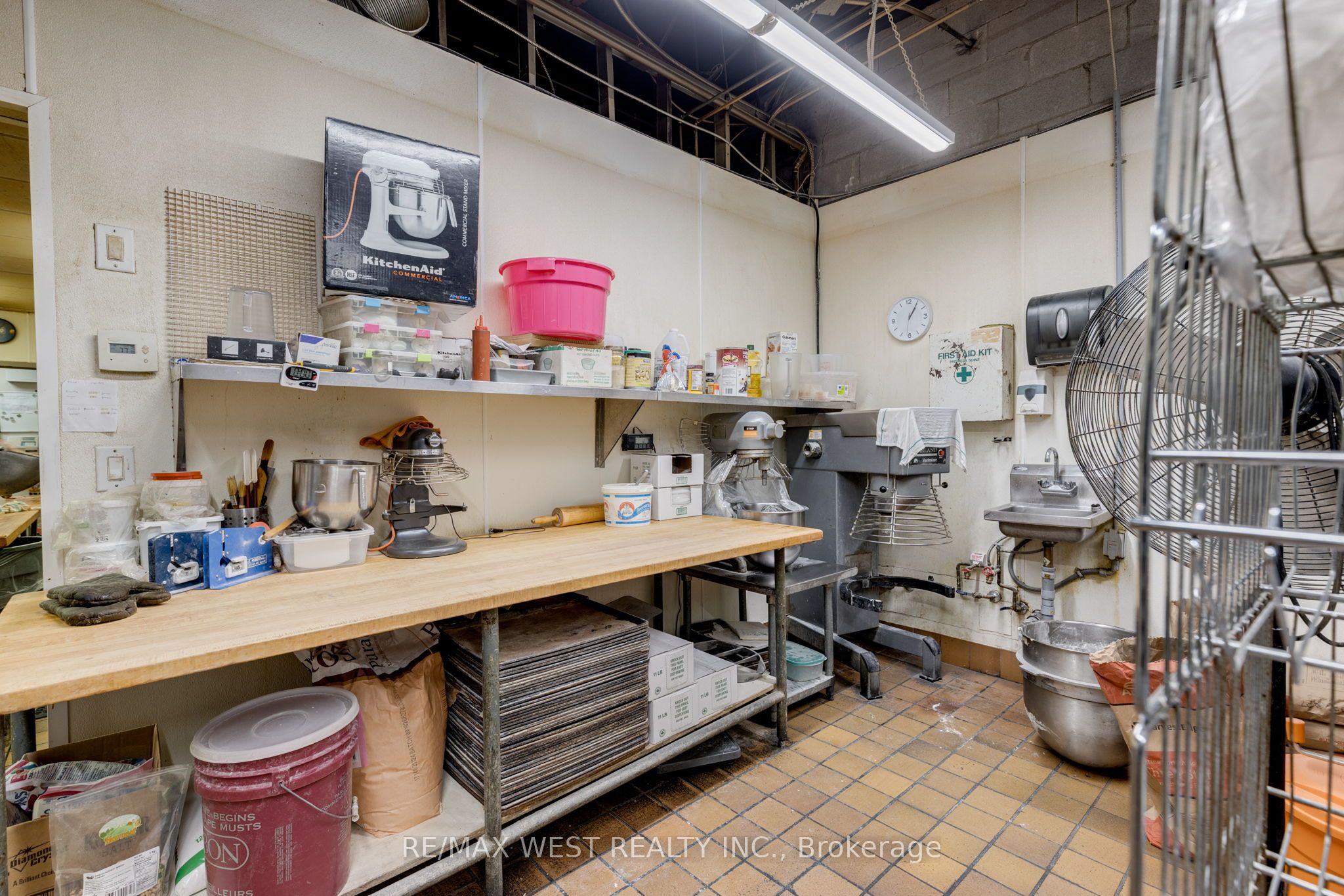 7287 Yonge St Property Photo 14