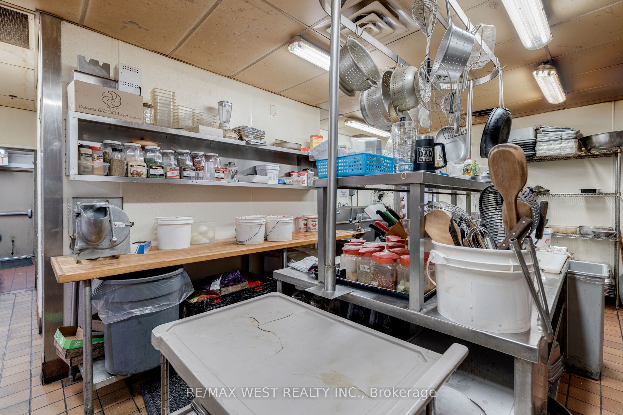 7287 Yonge St Property Photo 24