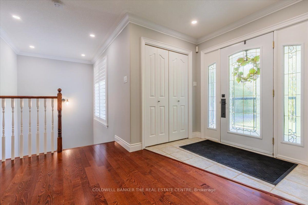 7563 5th Line Property Photo 8