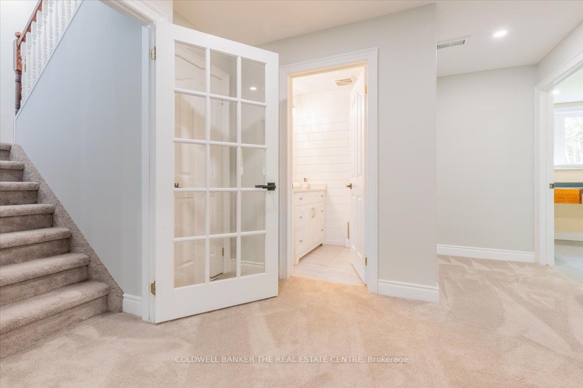 7563 5th Line Property Photo 23