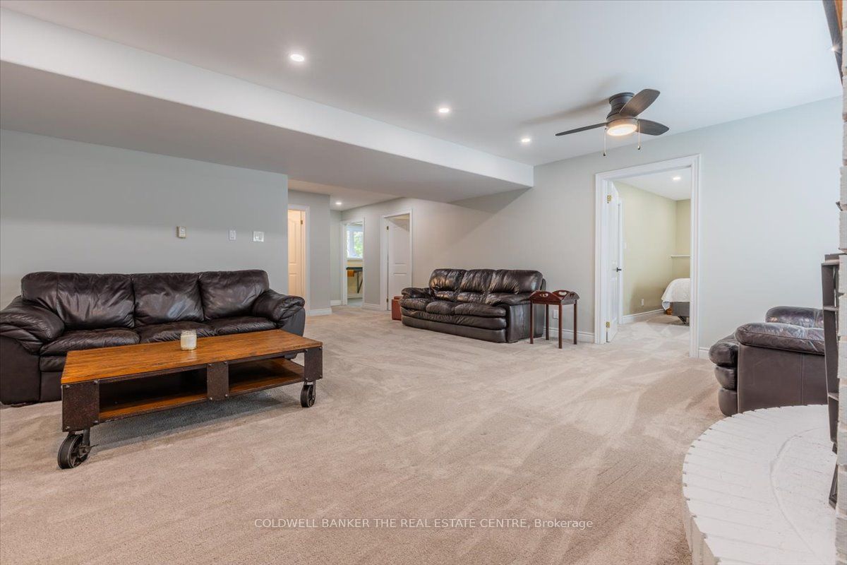 7563 5th Line Property Photo 24