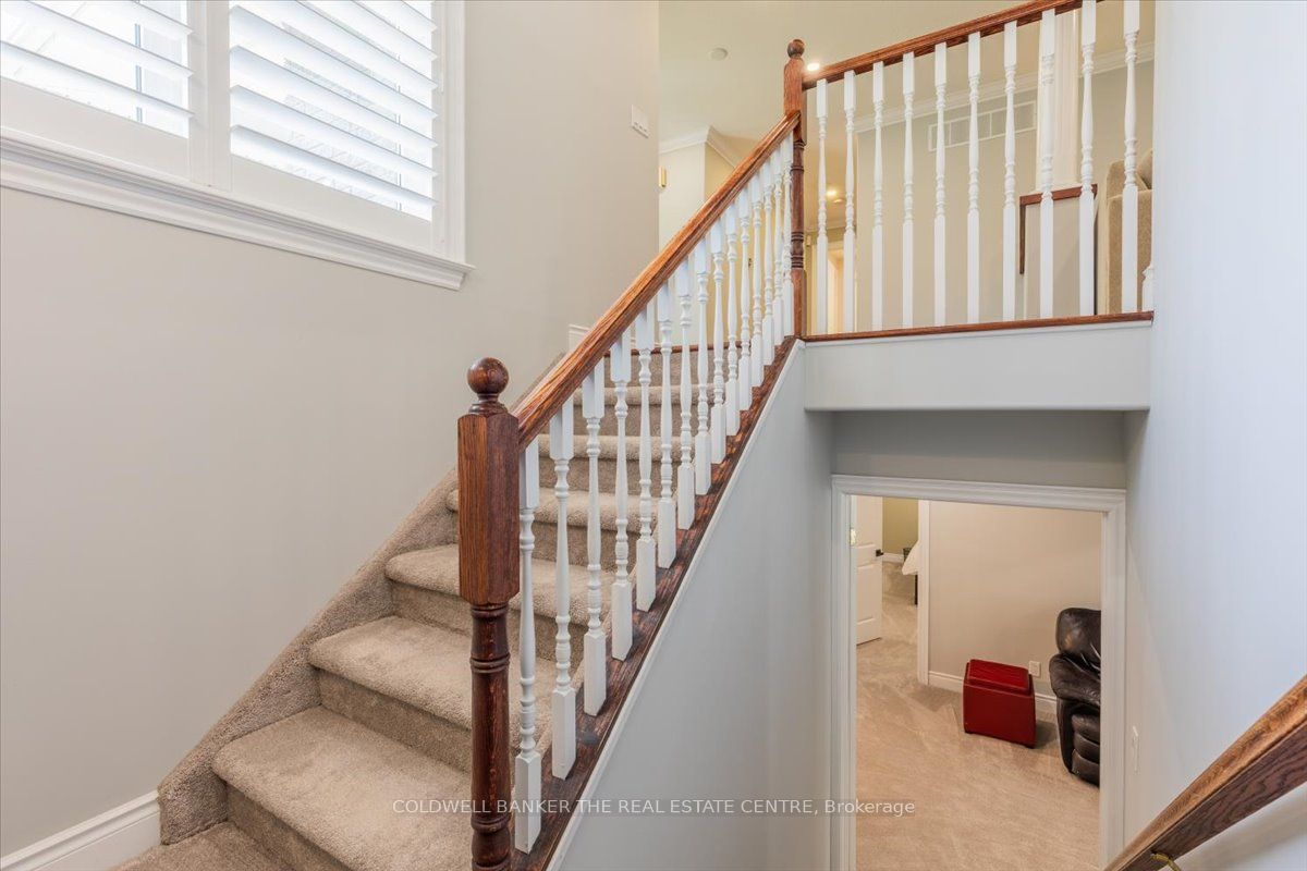 7563 5th Line Property Photo 26