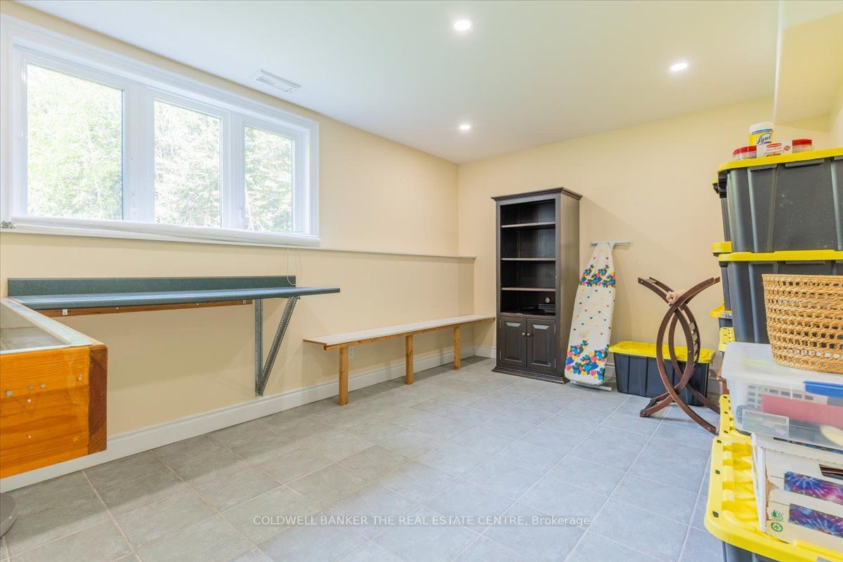 7563 5th Line Property Photo 38