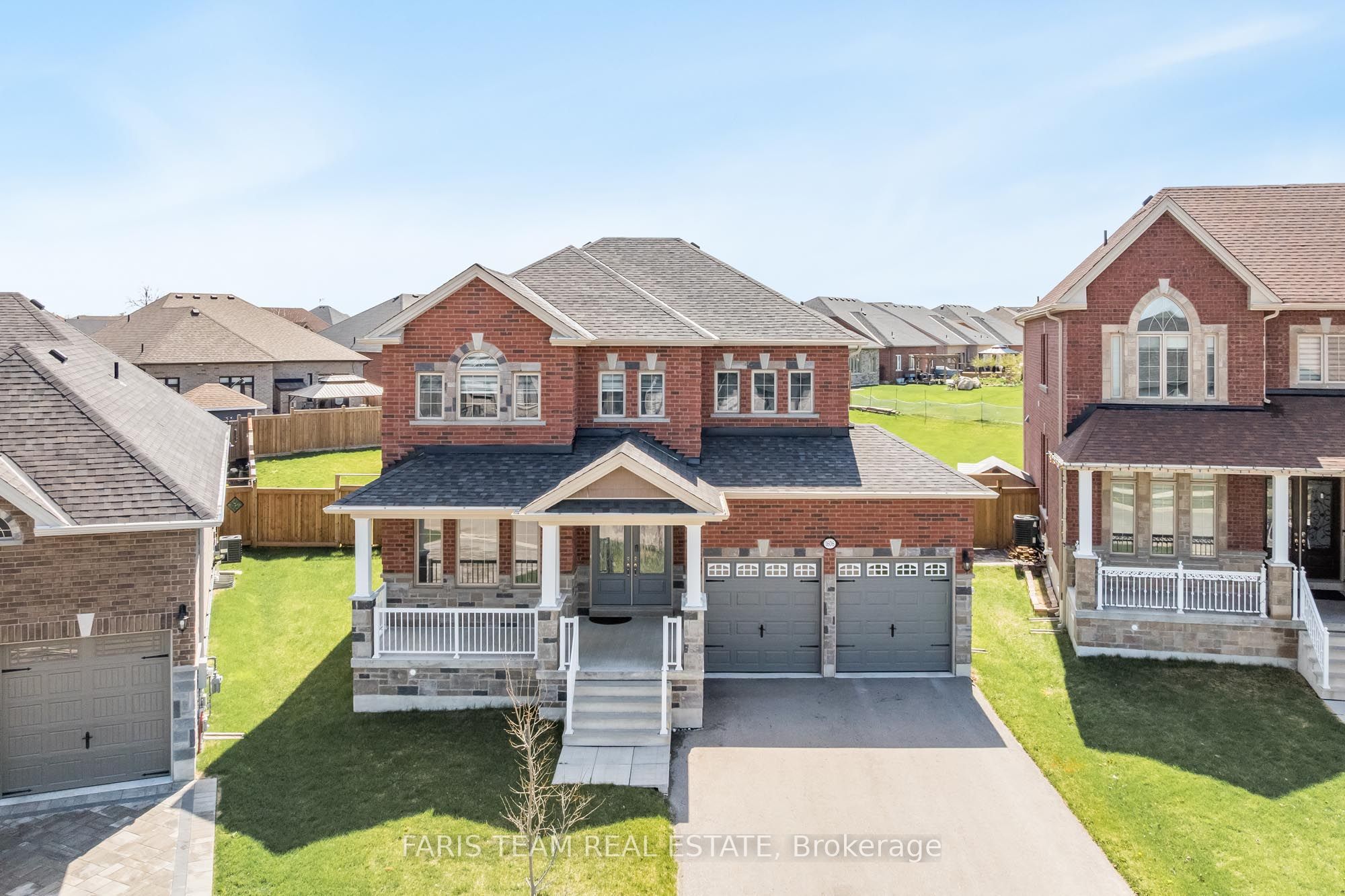1606 Rizzardo Cres Property Photo 1