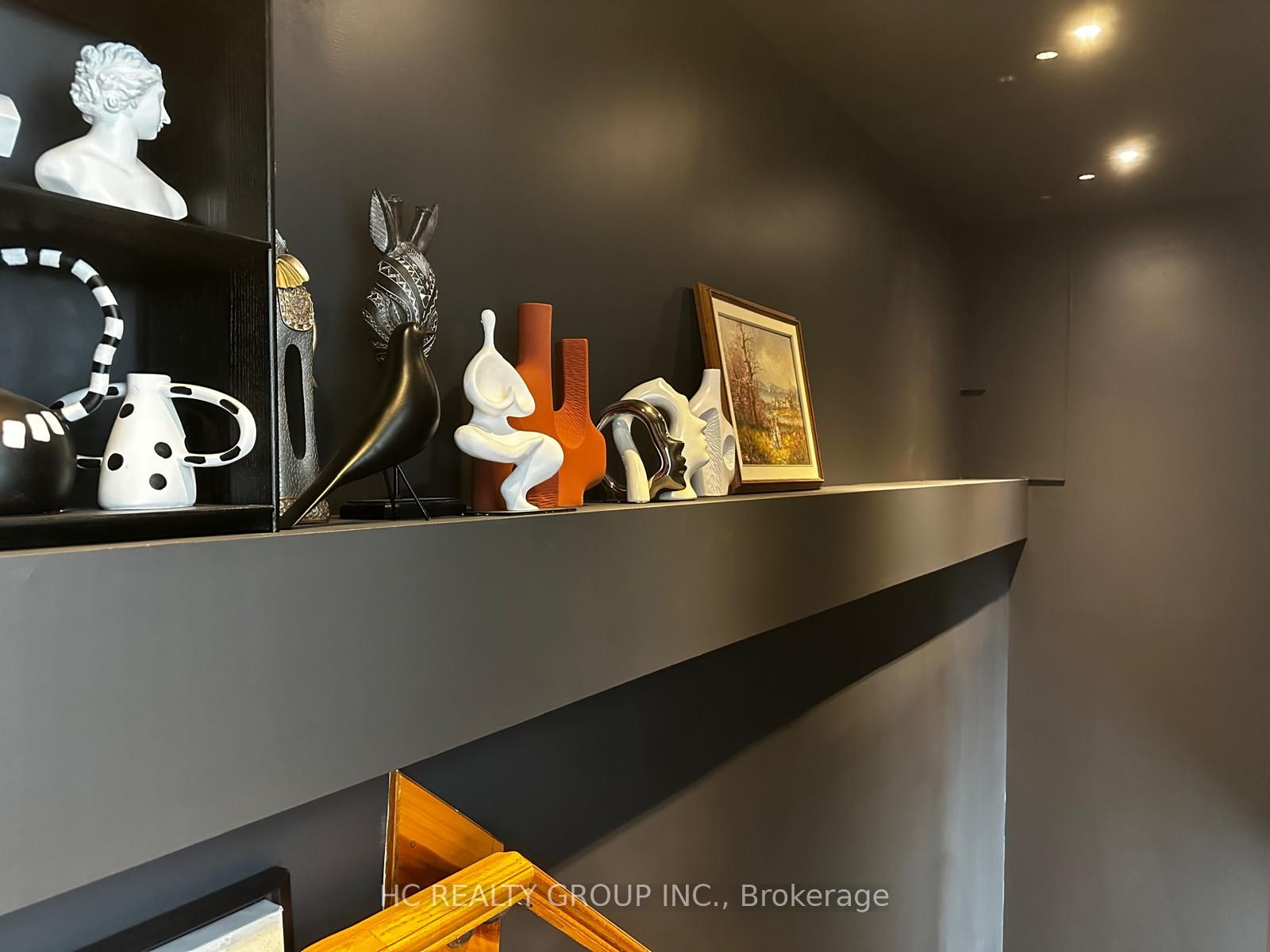 40 New Delhi Dr Property Photo 9