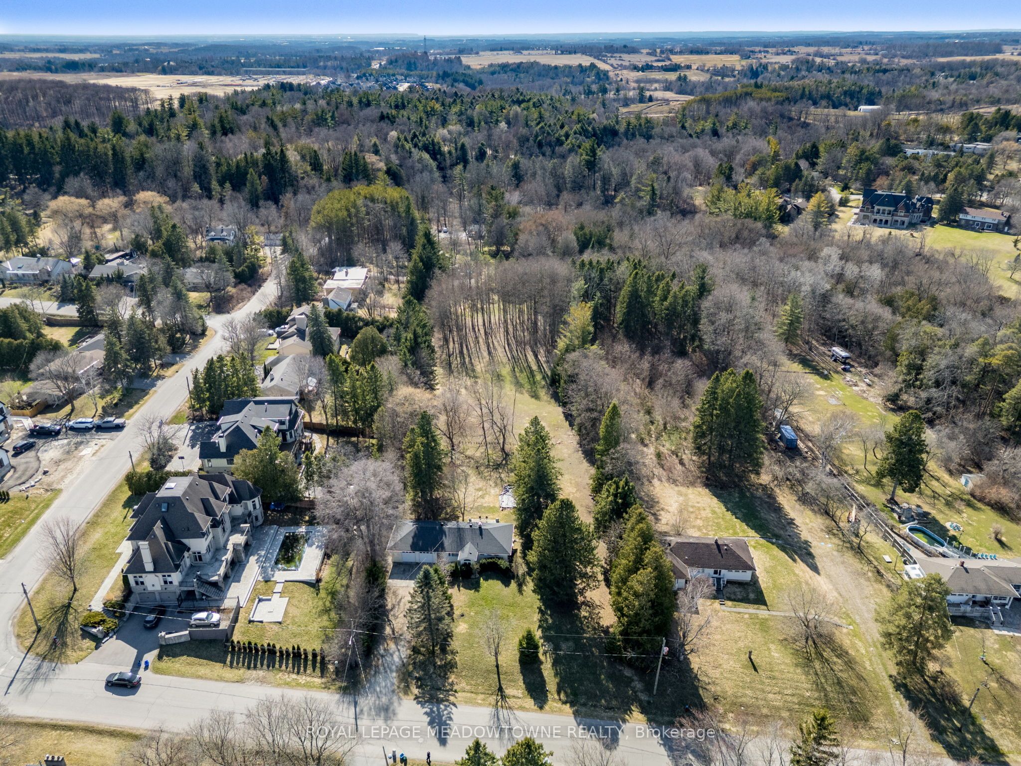 200 Martin Street Property Photo 4