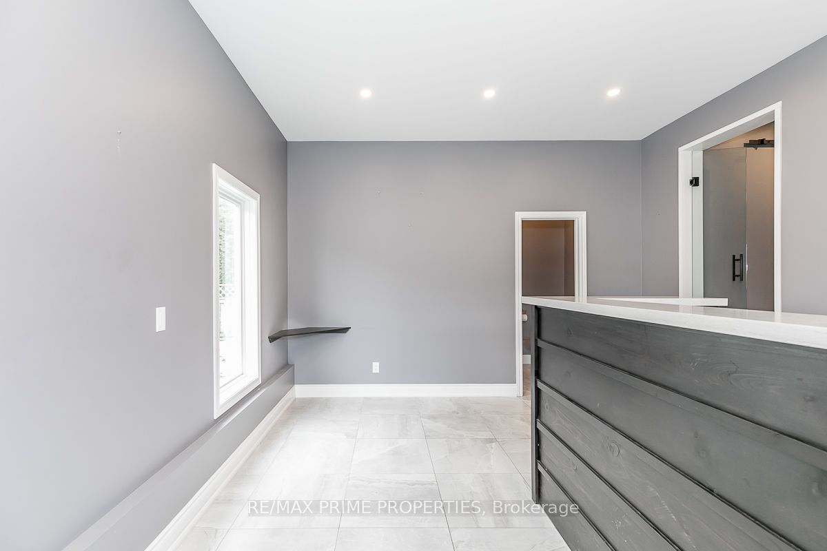 #back - 1 O'connor Drive Property Photo 5