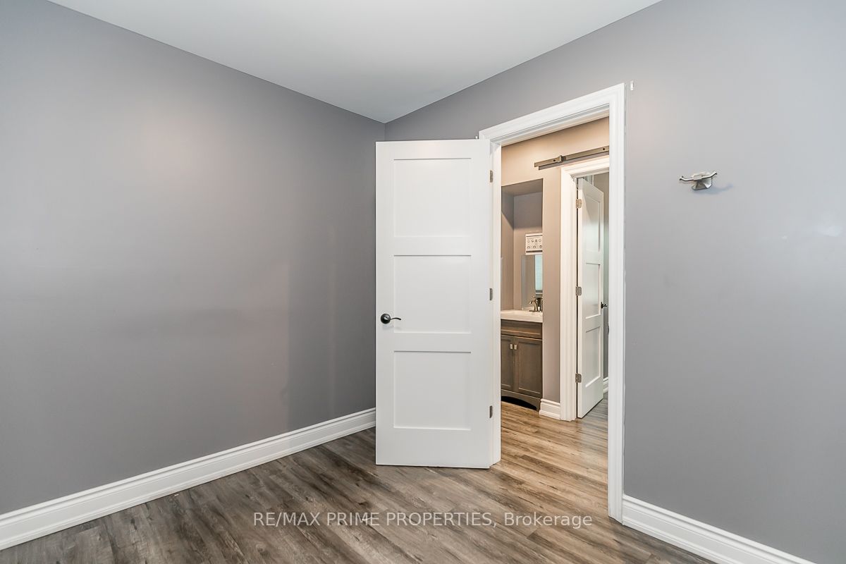 #back - 1 O'connor Drive Property Photo 18