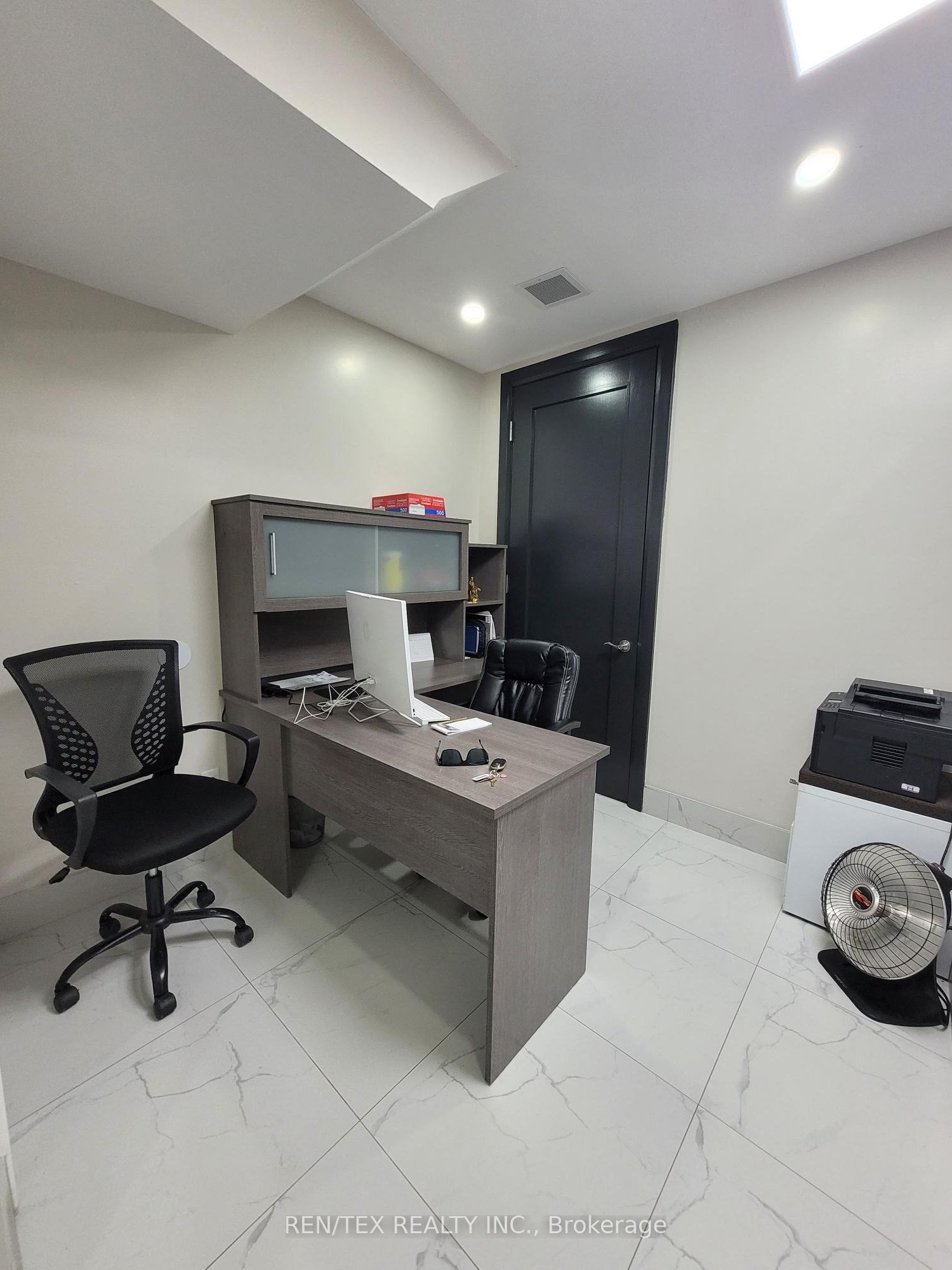 #u 27 - Office 1&2 - 7575 Highway 27 Property Photo 4
