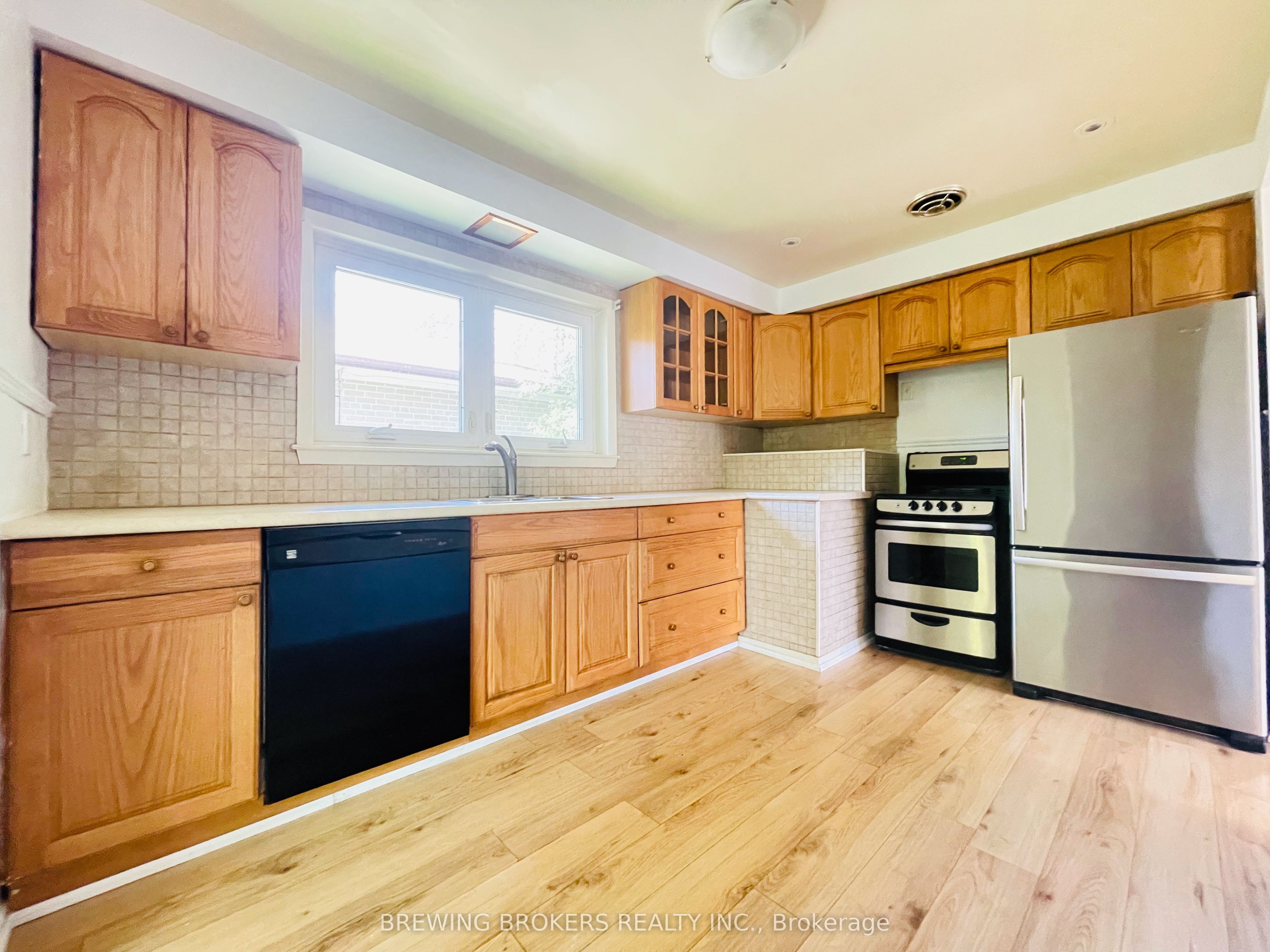 #main - 39 Netherford Road Property Photo 7