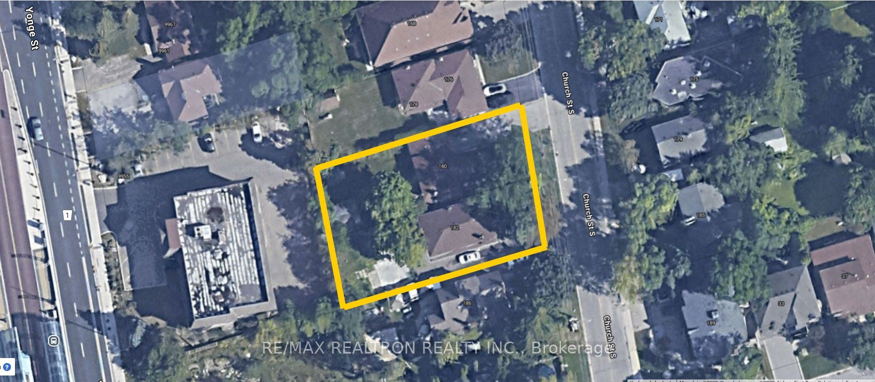 182 Church St S Property Photo 1