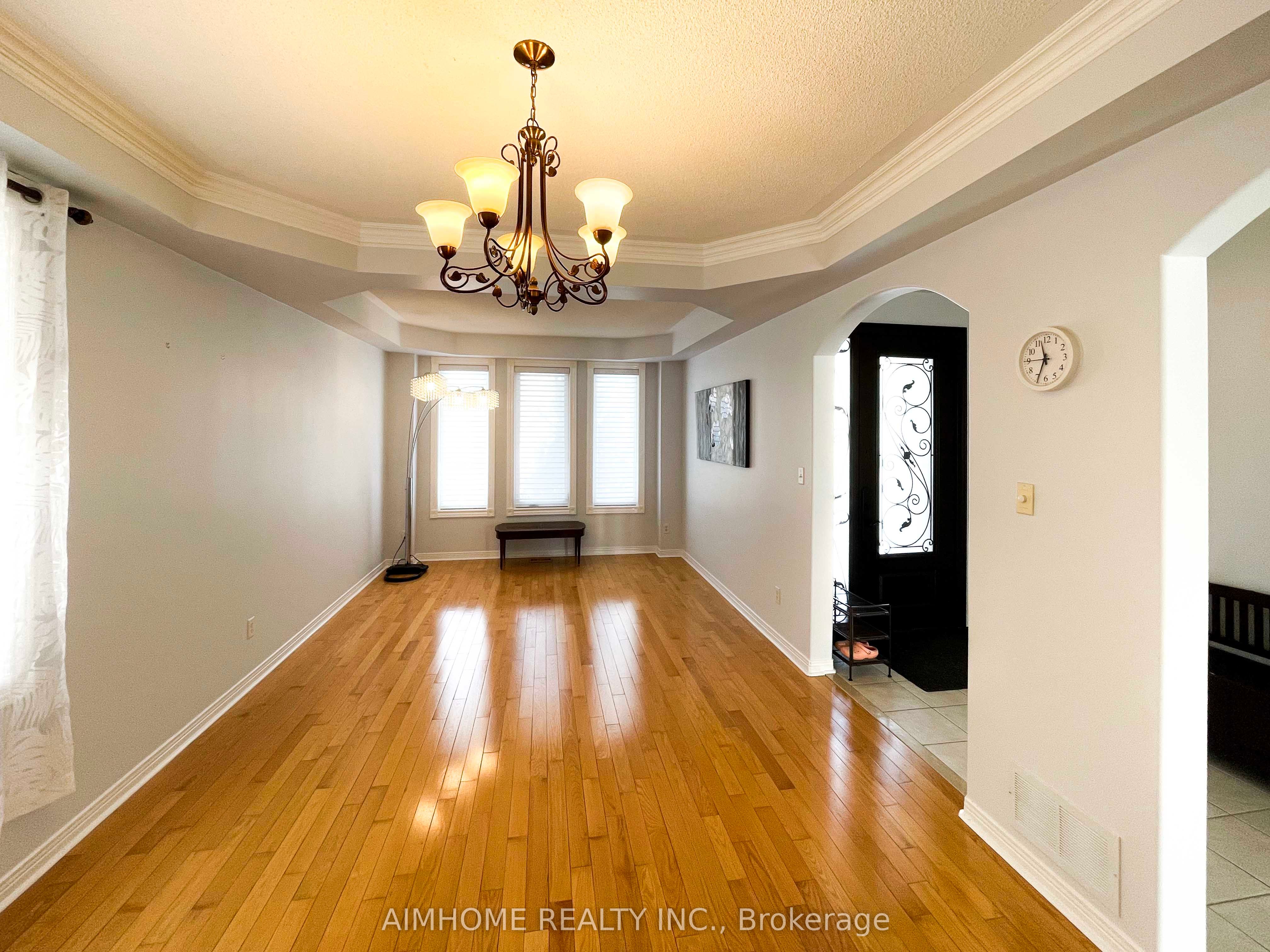 76 Burndenford Crescent Property Photo 4