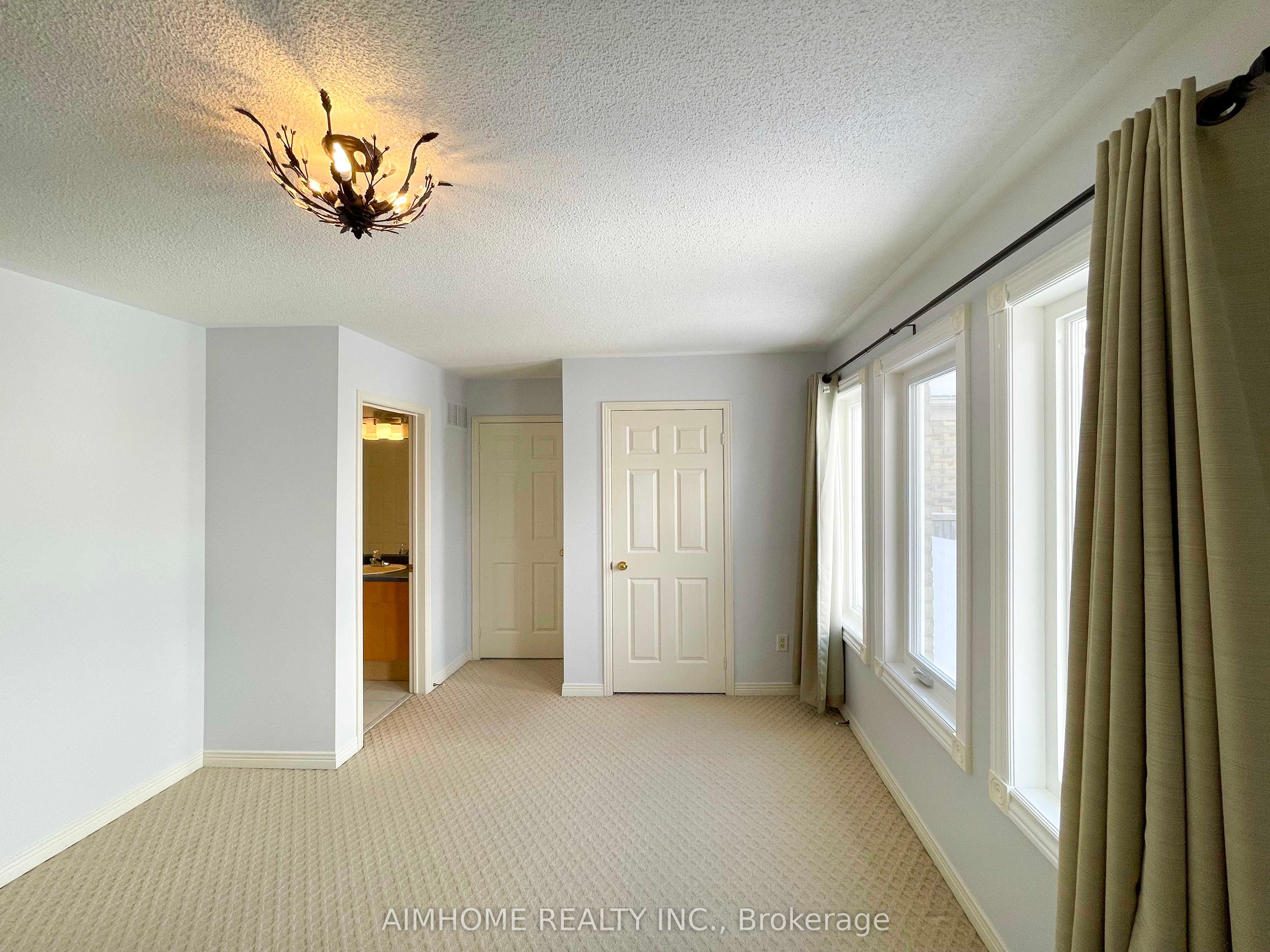 76 Burndenford Crescent Property Photo 25