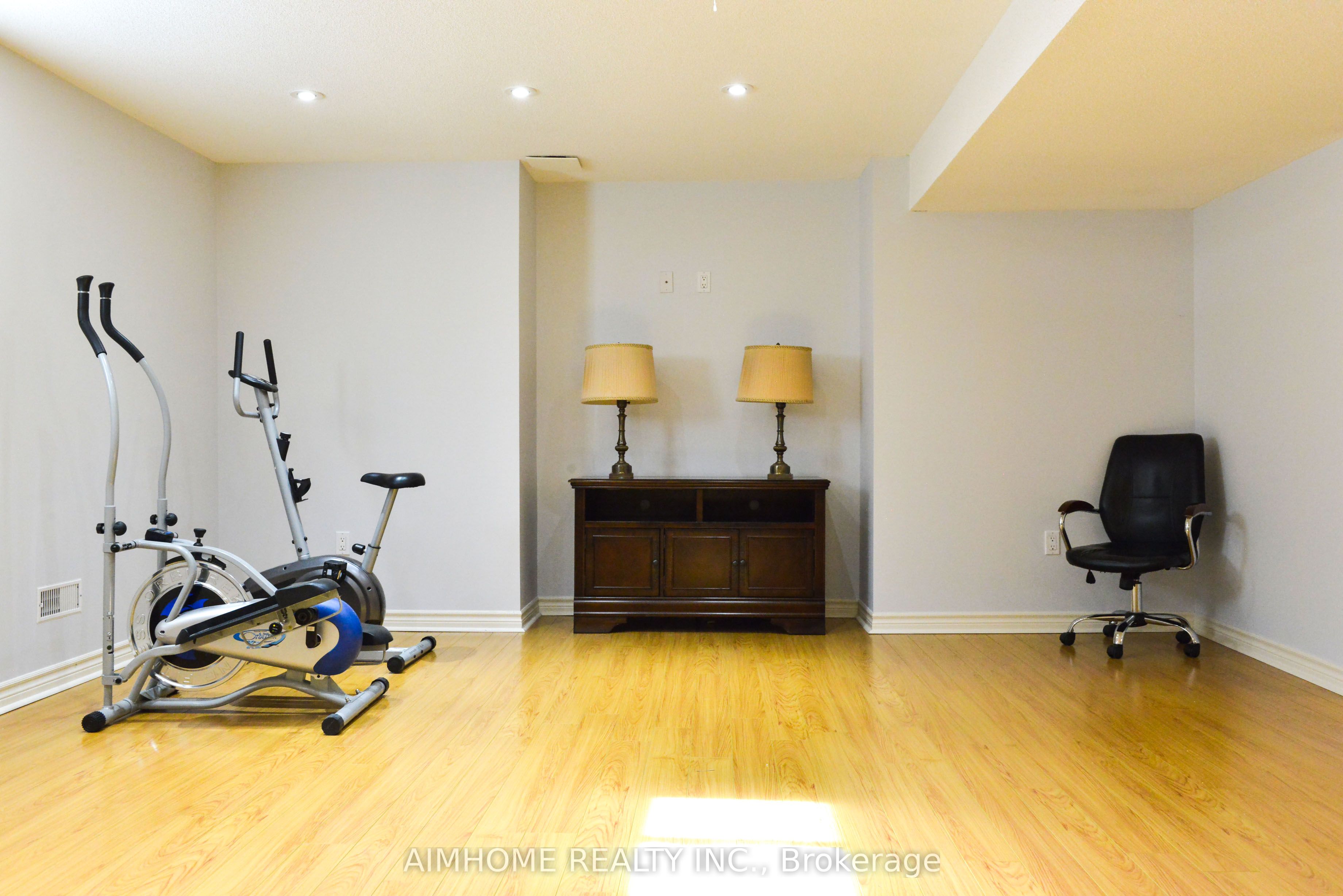 76 Burndenford Crescent Property Photo 27