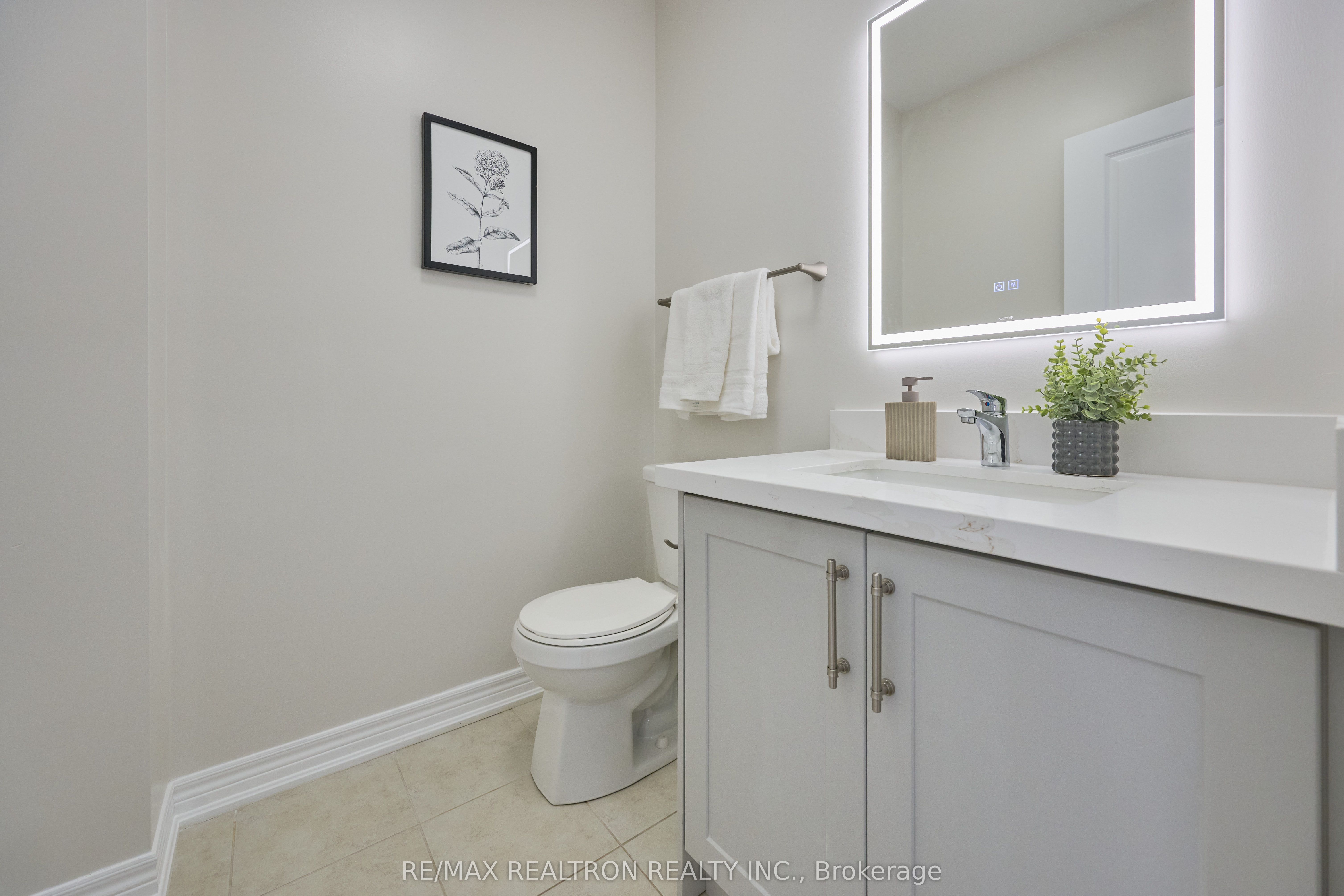 10 Globemaster Lane Property Photo 33