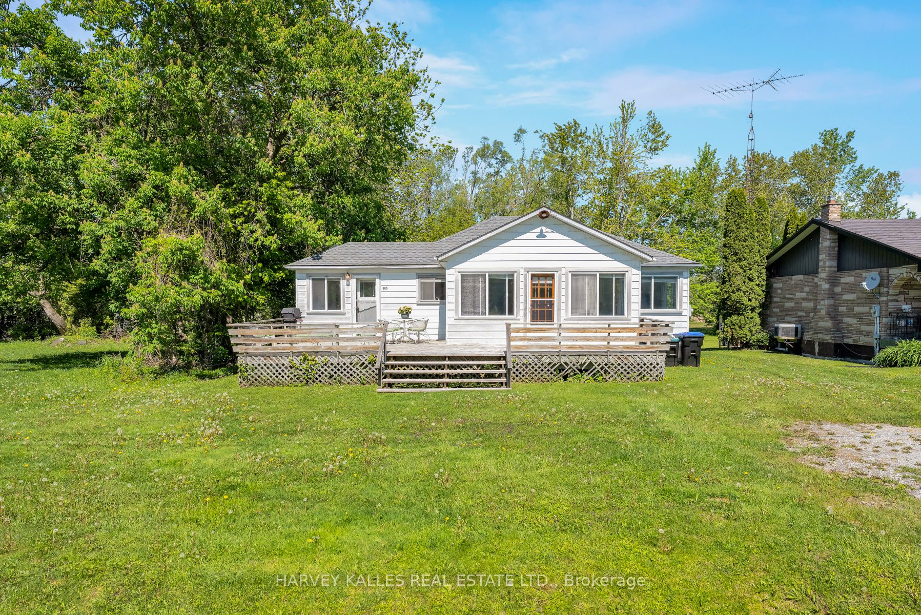 900 Goldie Street Property Photo 1