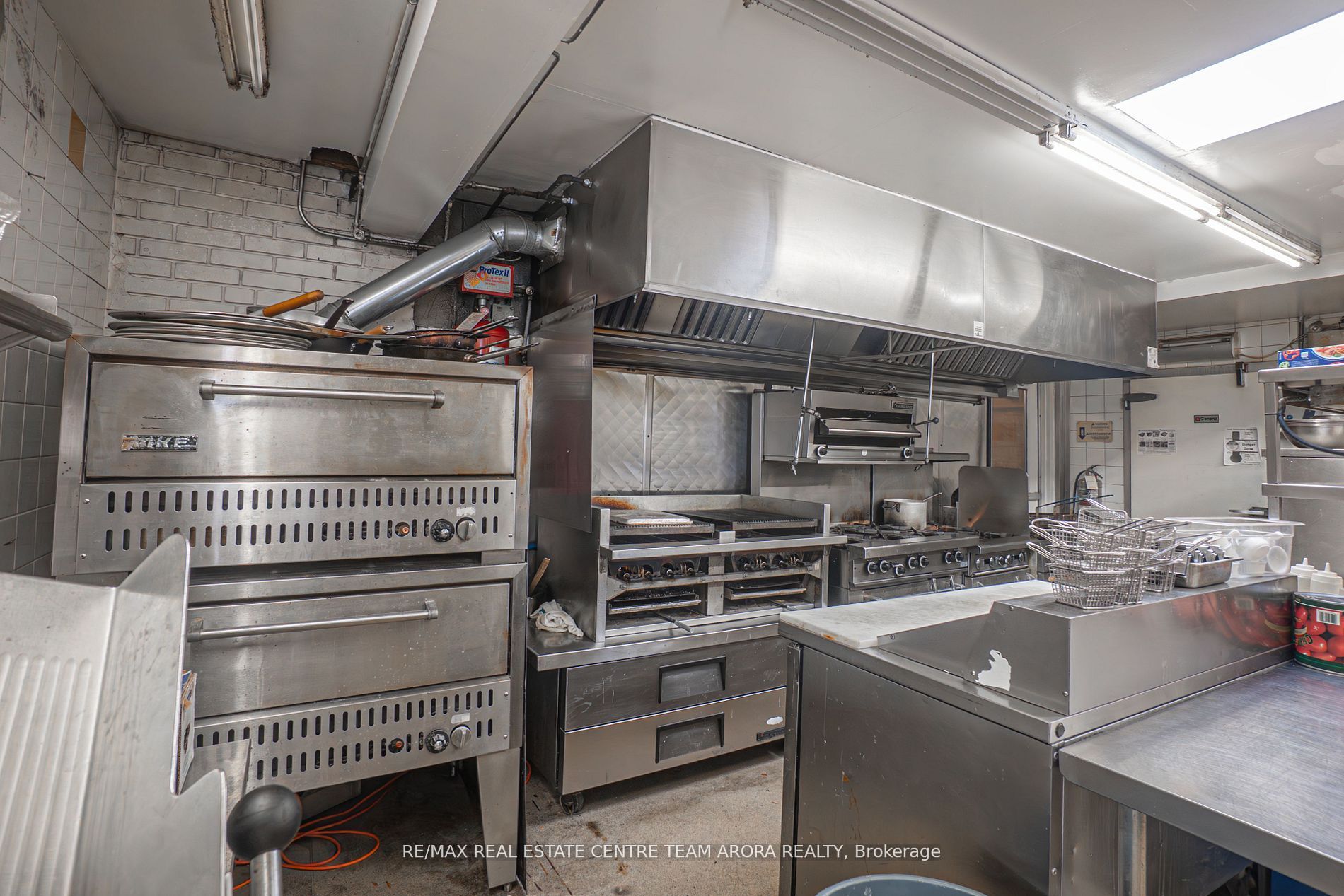 13775 27 Property Photo 4