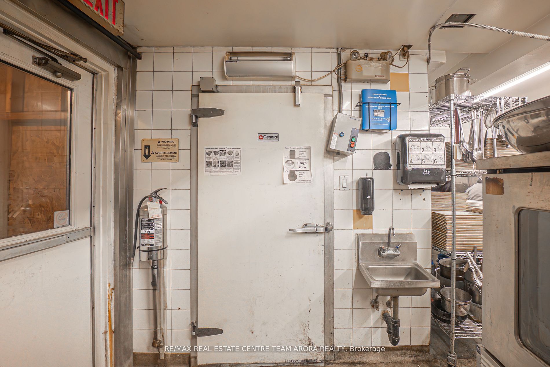 13775 27 Property Photo 16