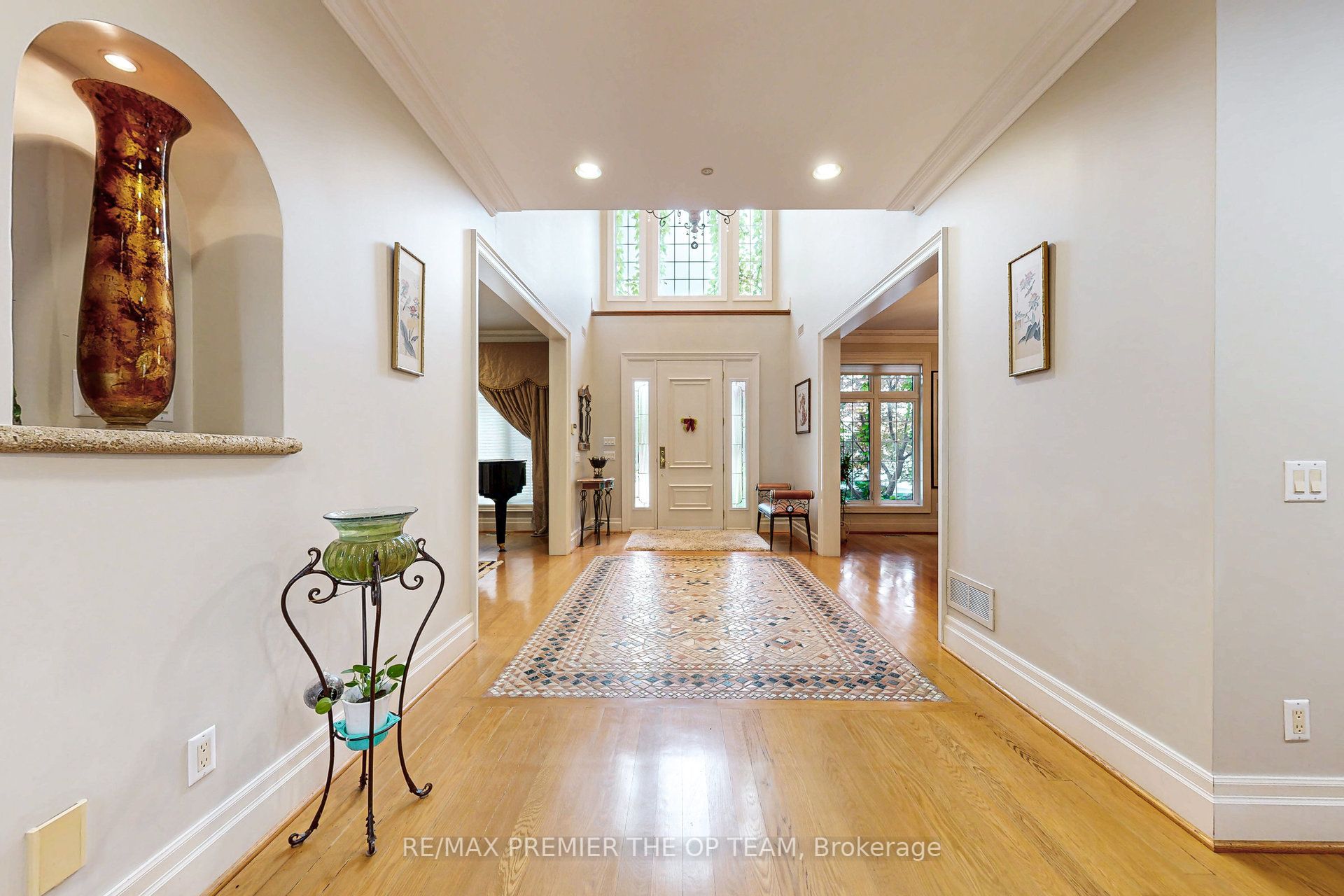 86 Muzich Place Property Photo 11