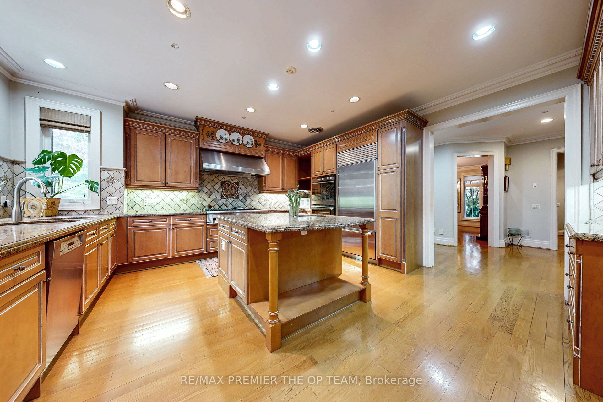 86 Muzich Place Property Photo 16