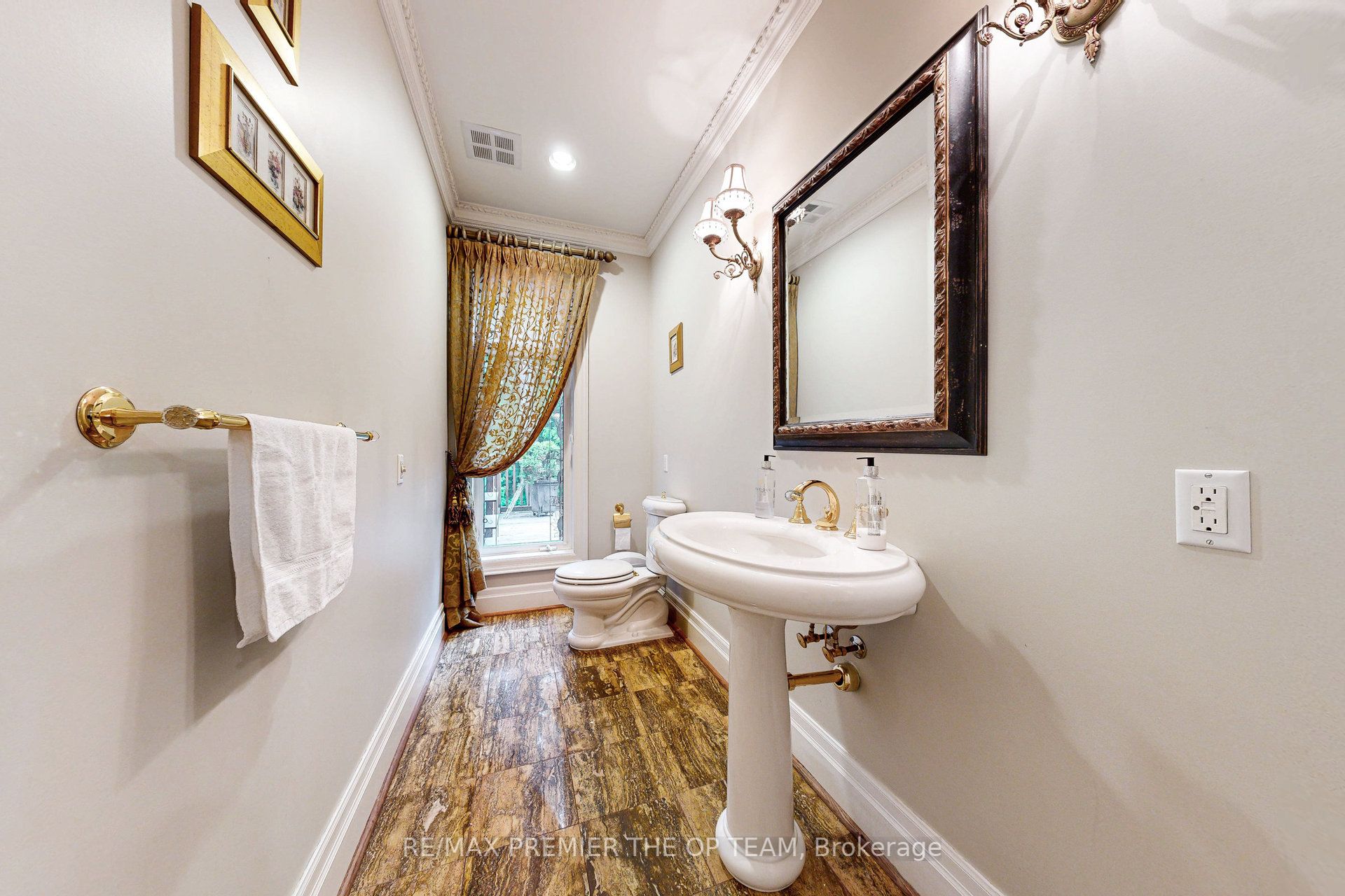 86 Muzich Place Property Photo 20