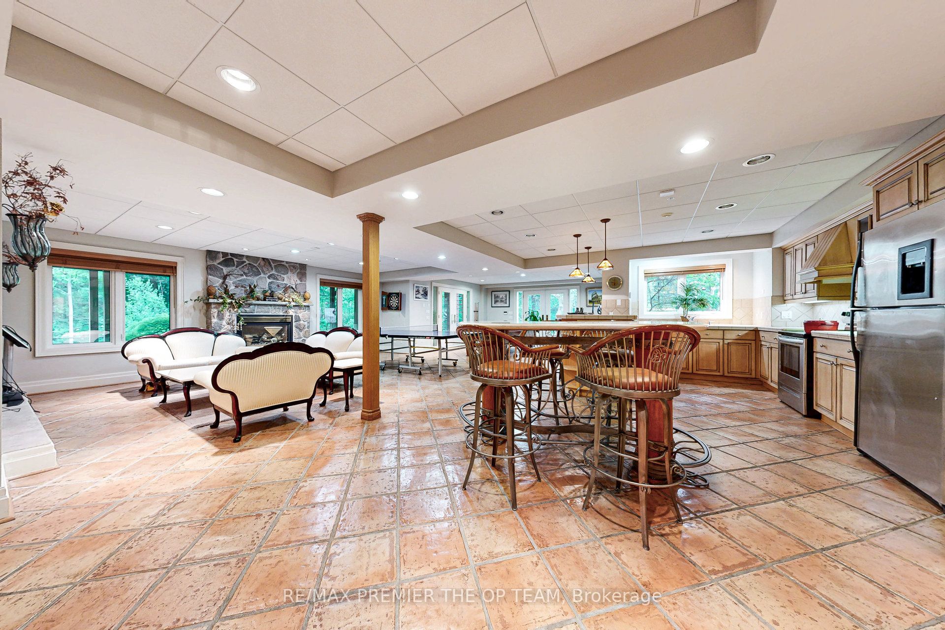 86 Muzich Place Property Photo 30
