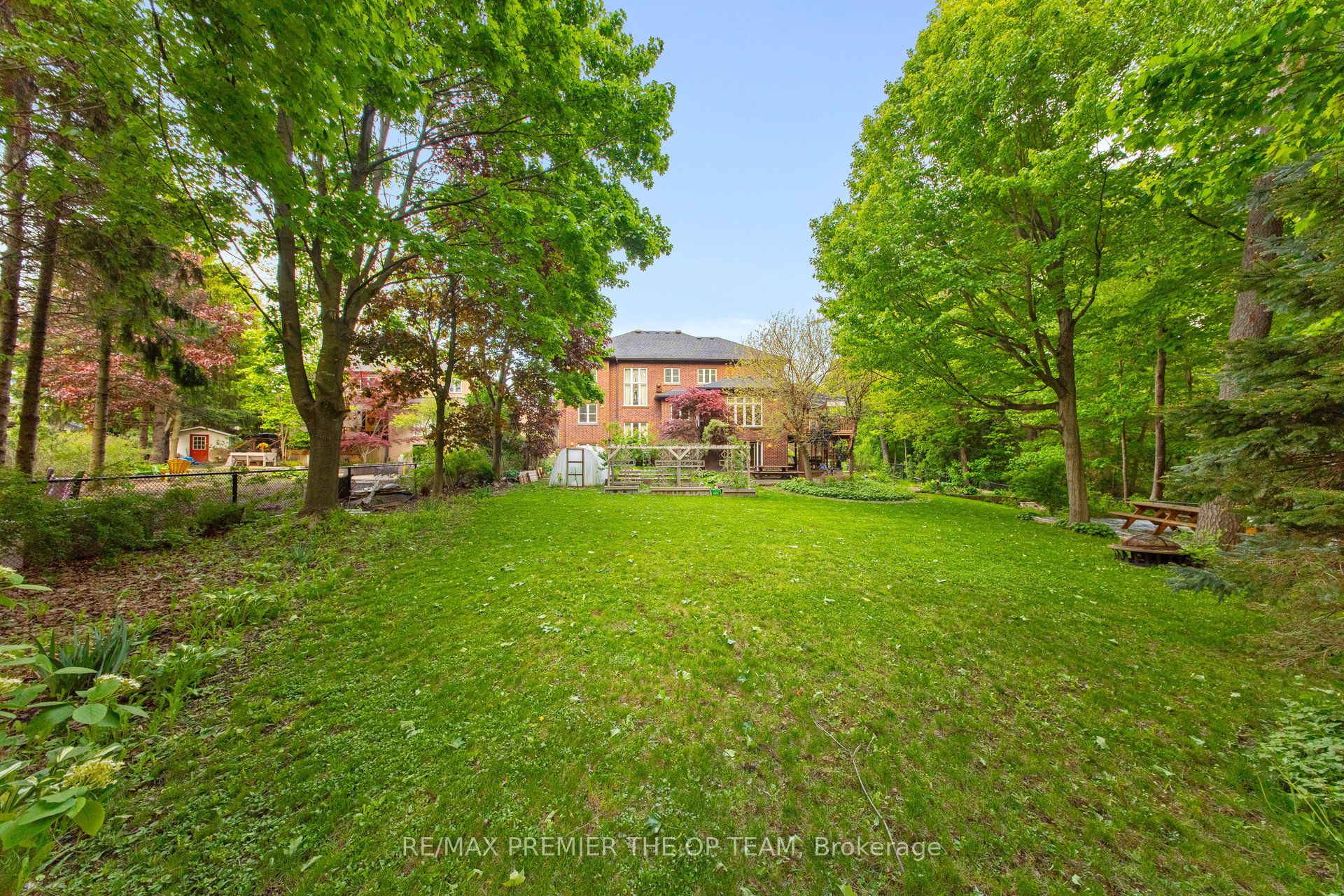 86 Muzich Place Property Photo 34
