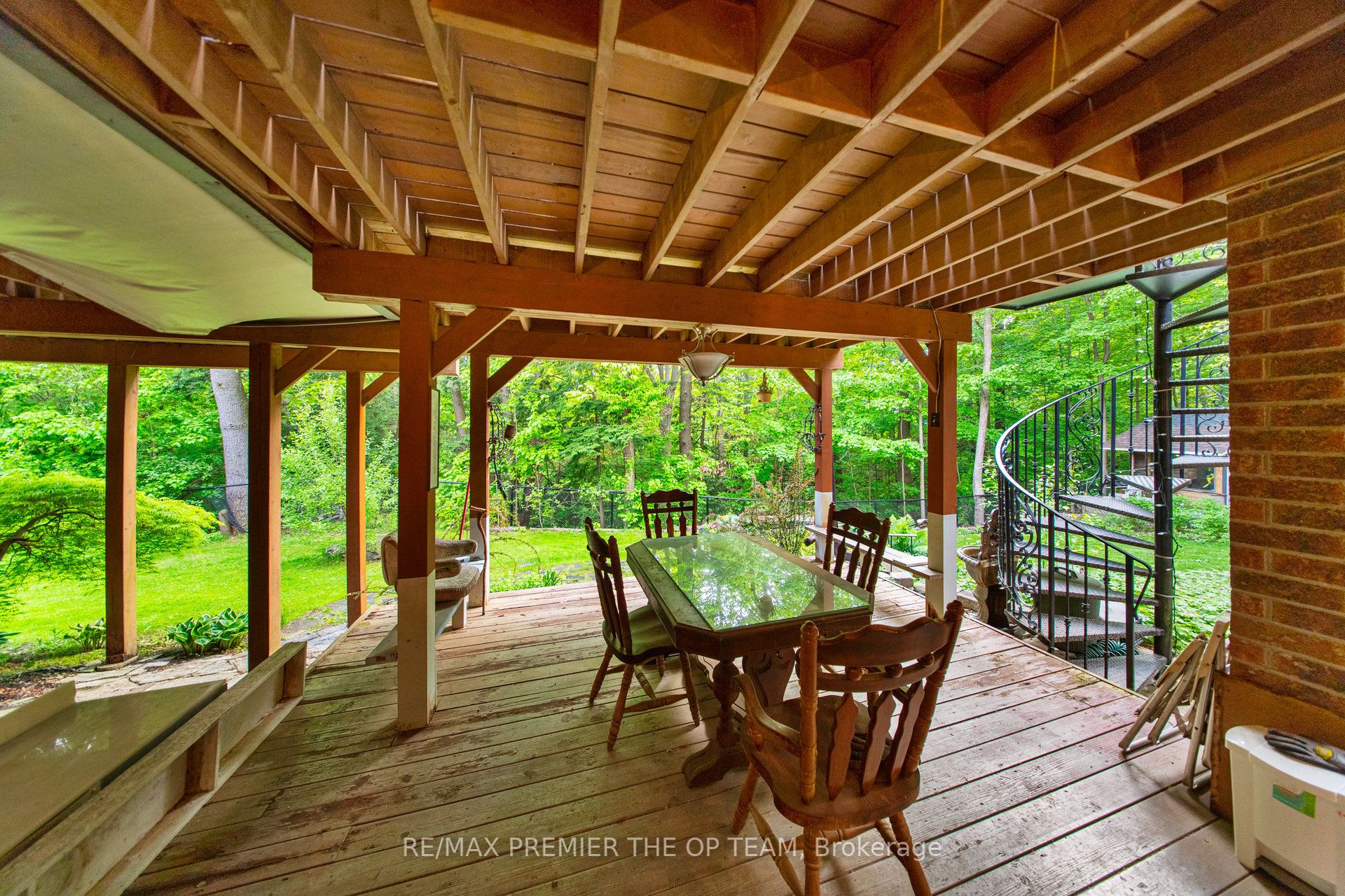 86 Muzich Place Property Photo 39