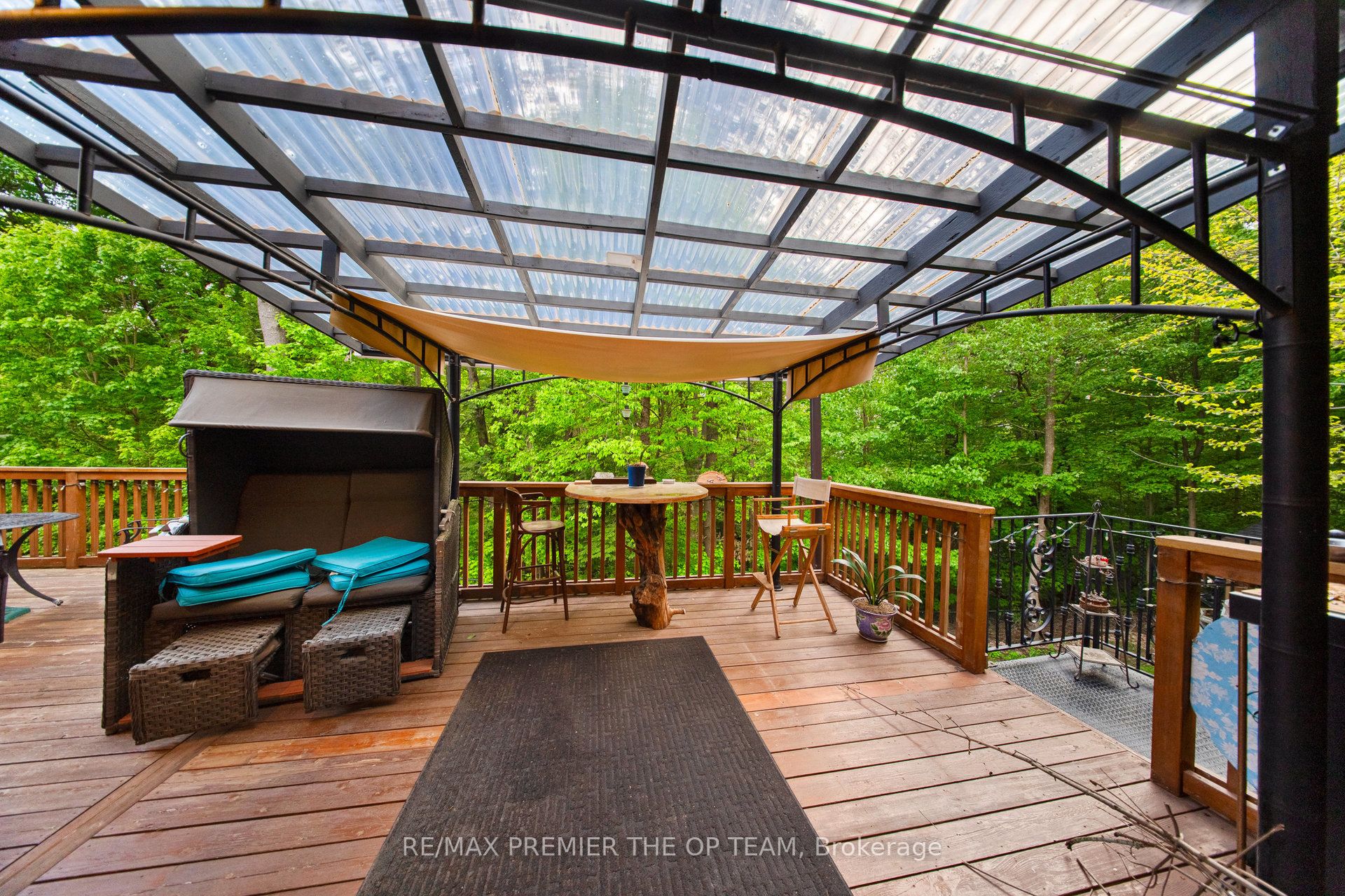 86 Muzich Place Property Photo 40