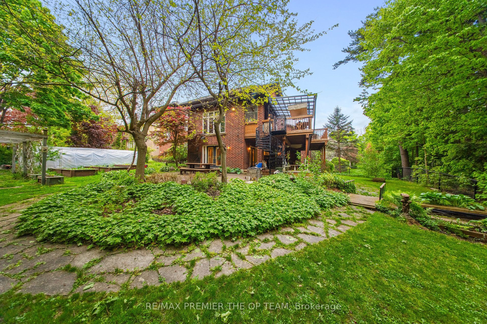 86 Muzich Place Property Photo 46