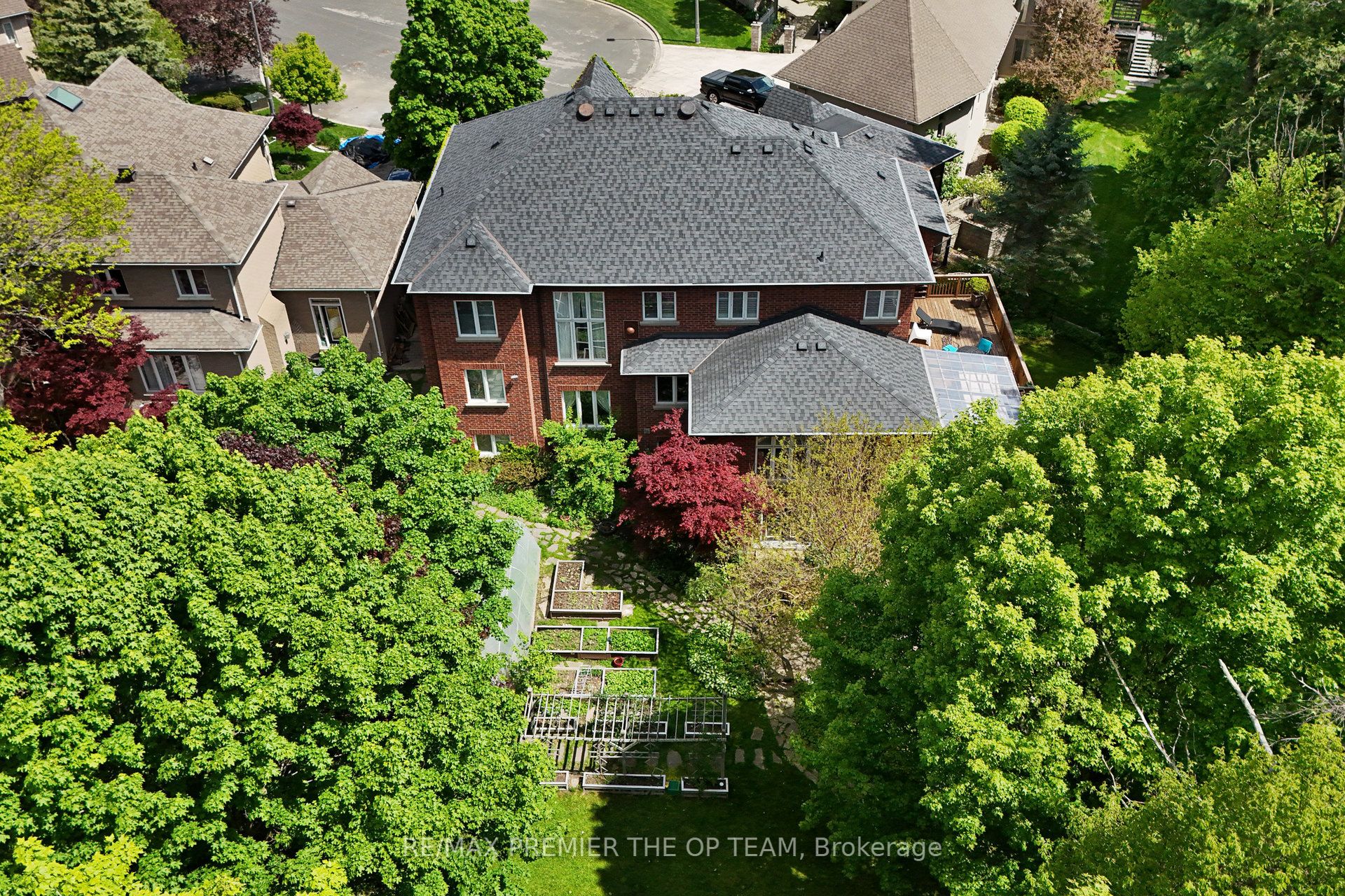 86 Muzich Place Property Photo 47