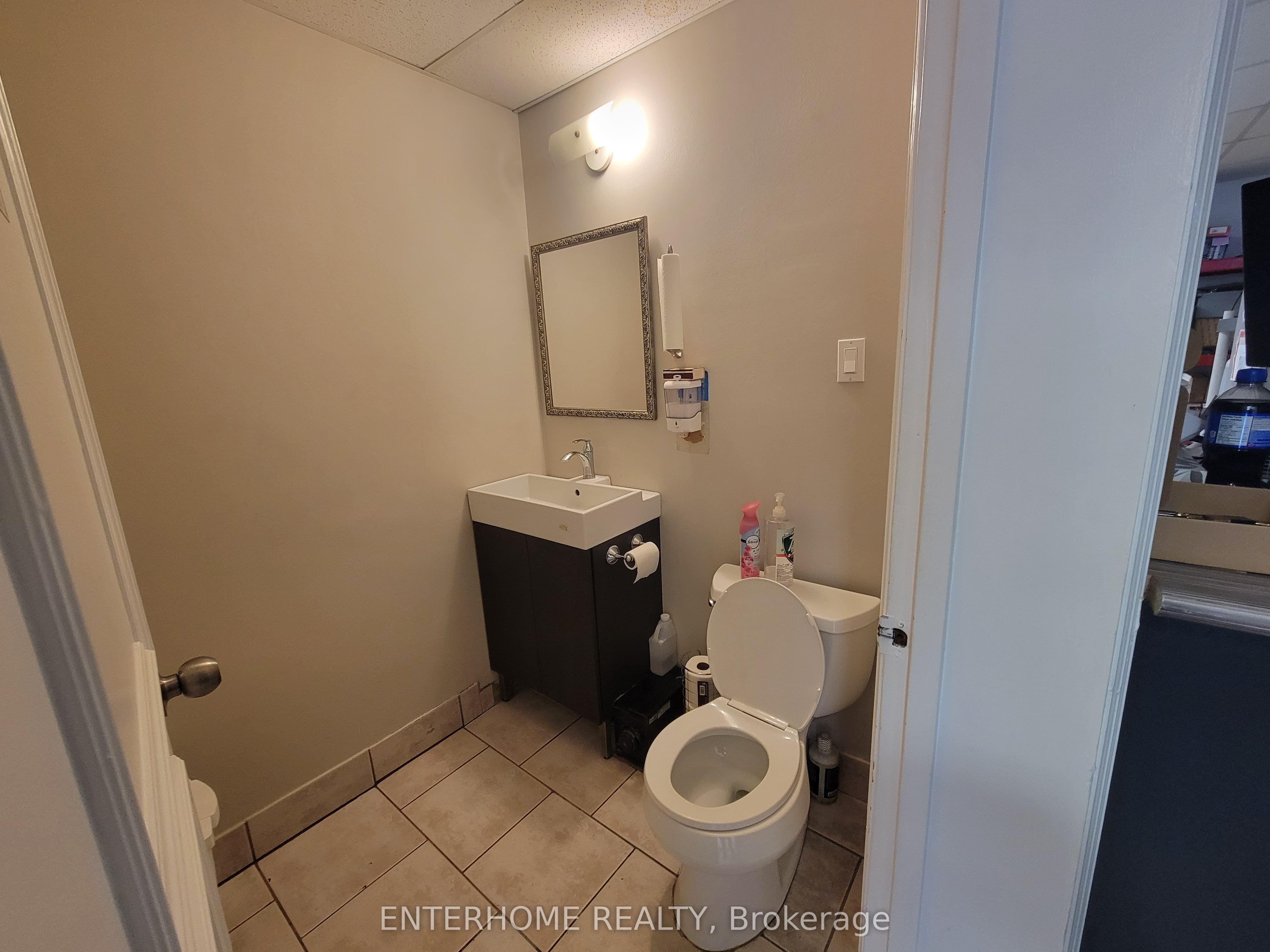 80 Ashbridge Cir Property Photo 6