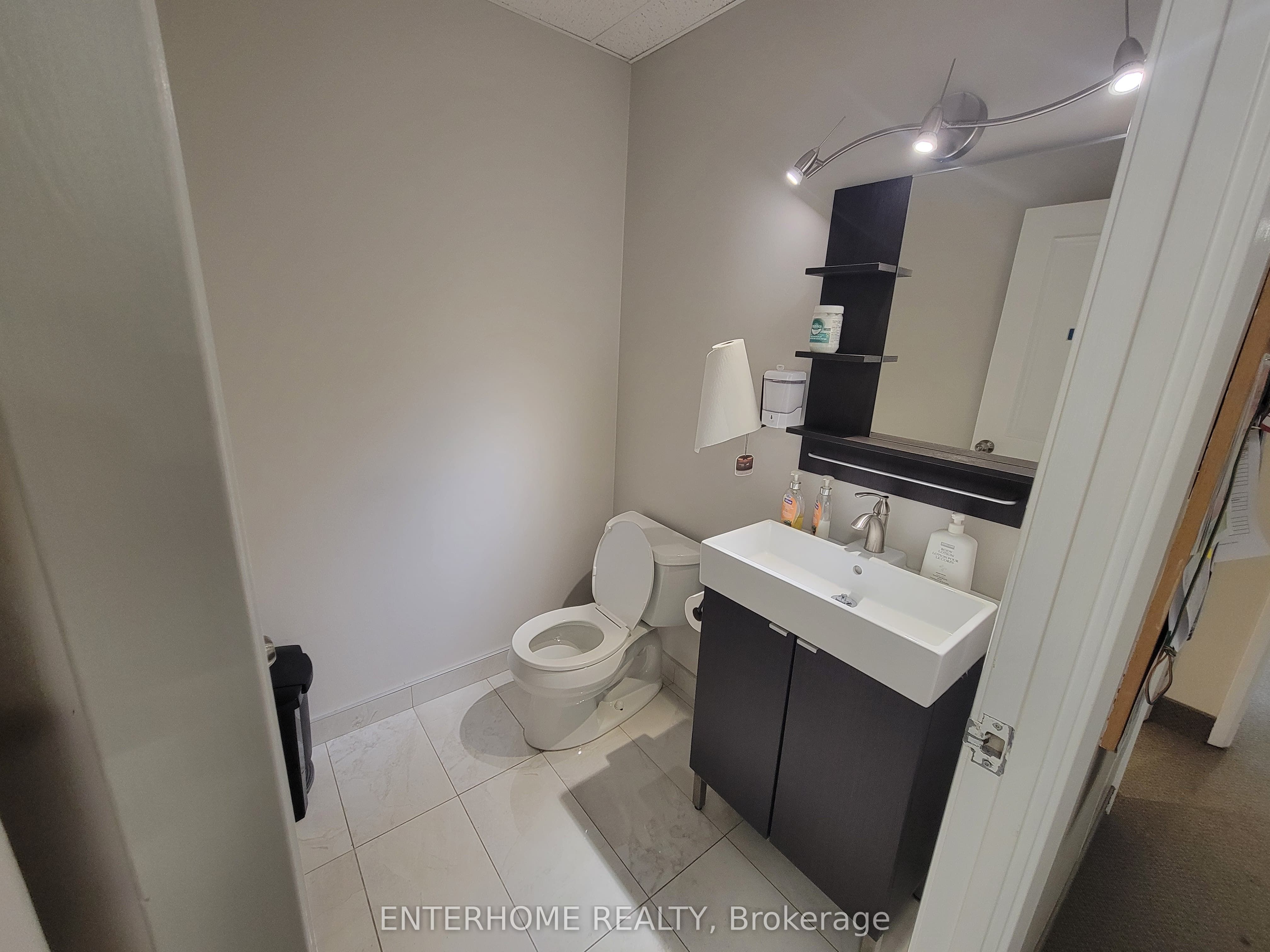 80 Ashbridge Cir Property Photo 13