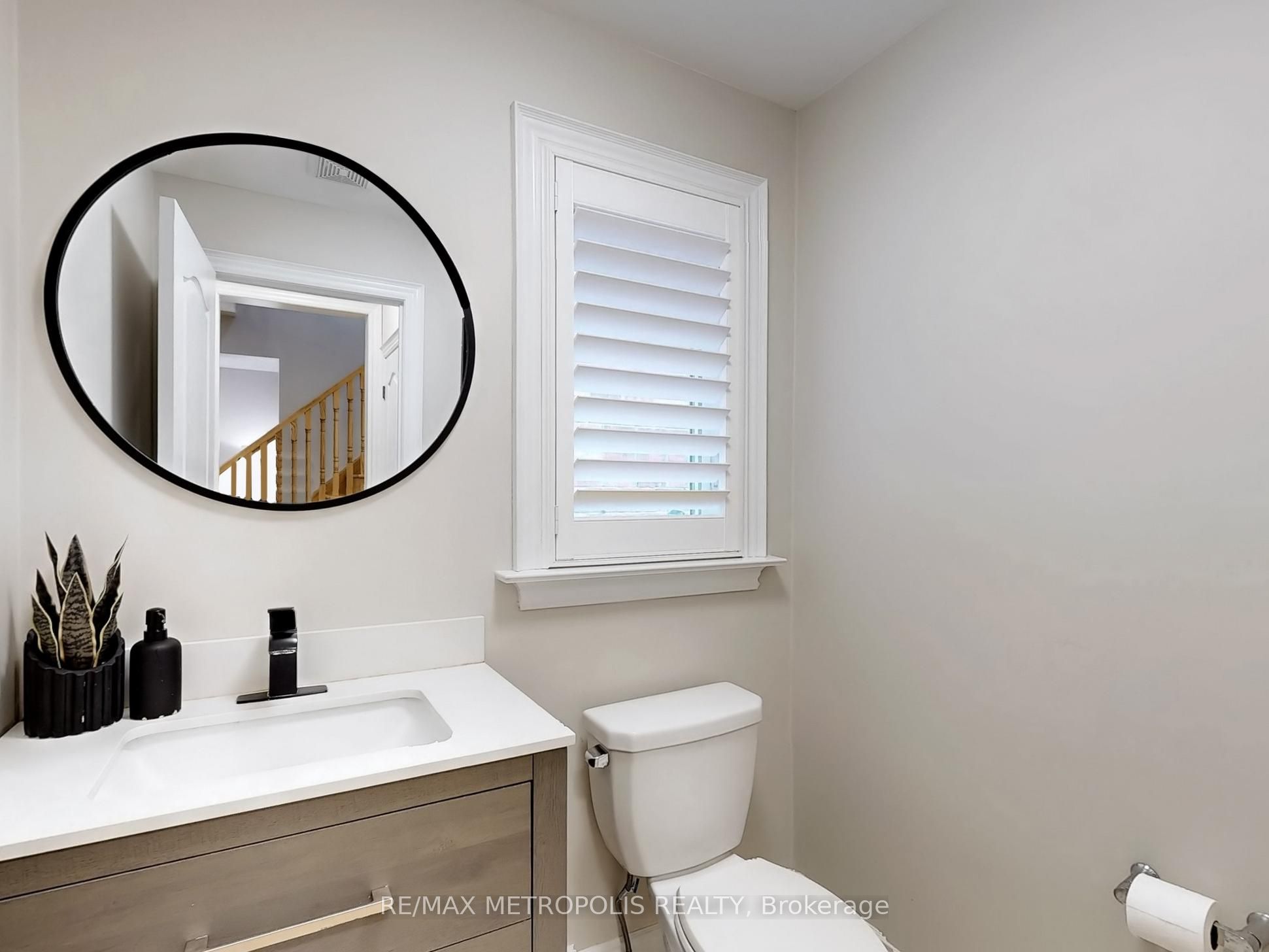 124 Milby Crescent Property Photo 5